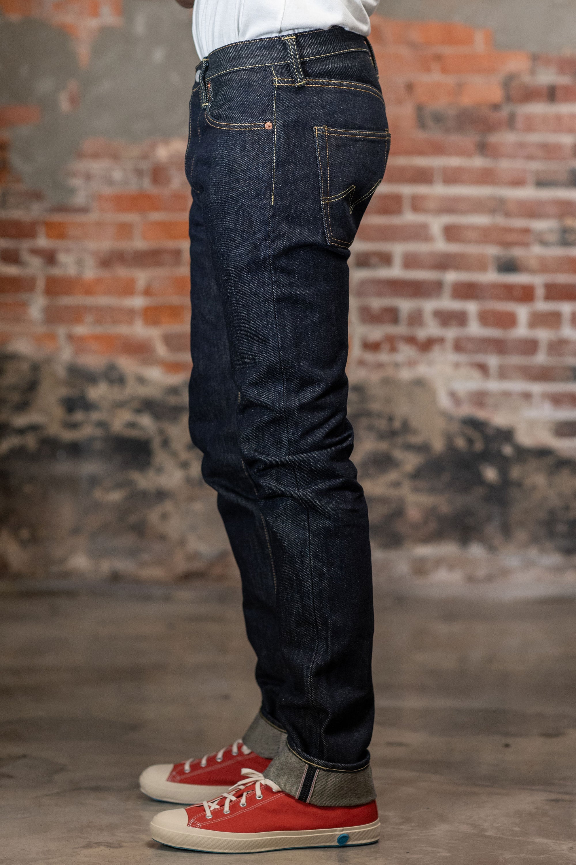 Iron Heart IH-777S-21 21oz Selvedge Denim Slim Tapered Cut Jeans - Indigo