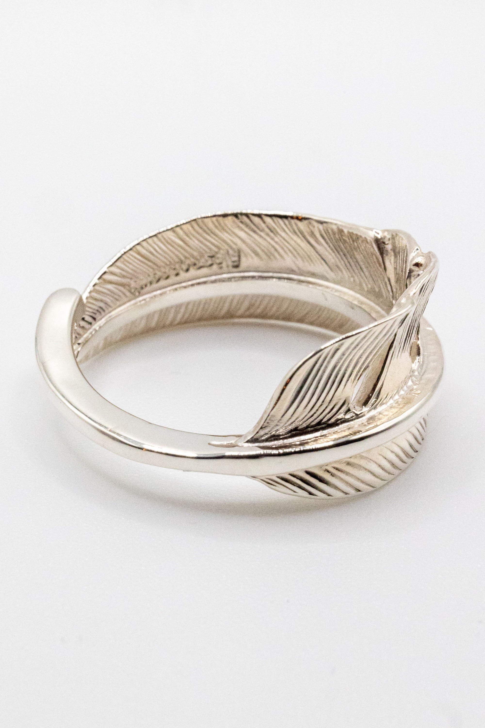 First Arrow's R-119 Kazekiri Feather Ring