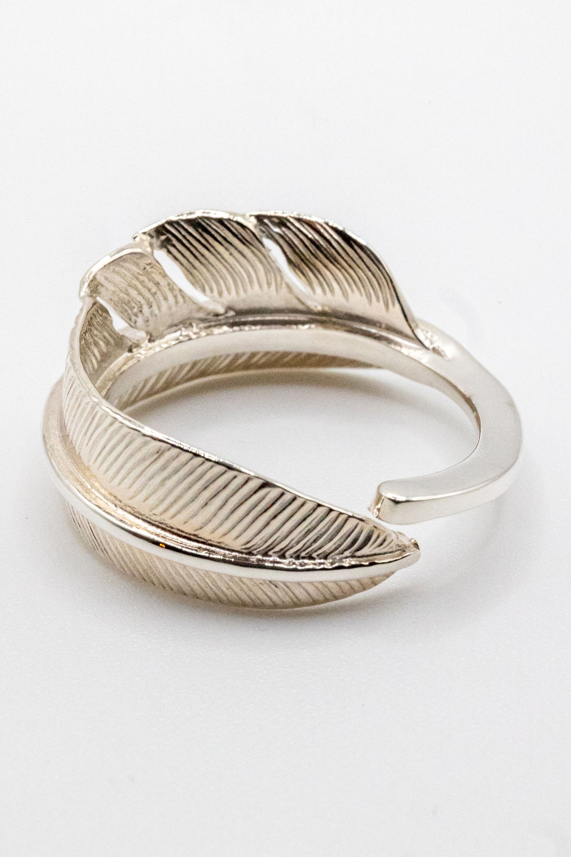 First Arrow's R-119 Kazekiri Feather Ring