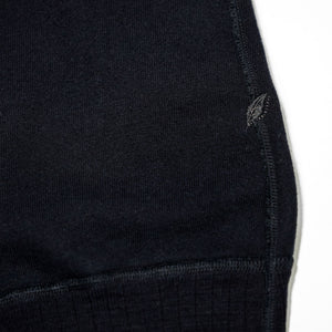 Pure Blue Japan 5410-IDBK Knitted Hoodie - Indigo Black. close up of logo detail