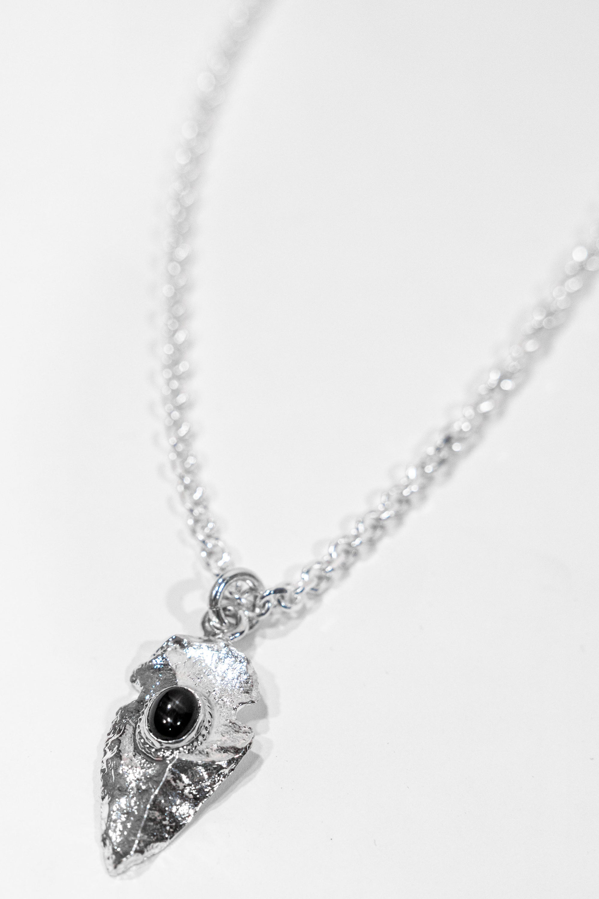 First Arrow's Necklace Set - P-038B Blackstar Arrow Head Pendant and O-062-T 50cm Silver T Bar Chain