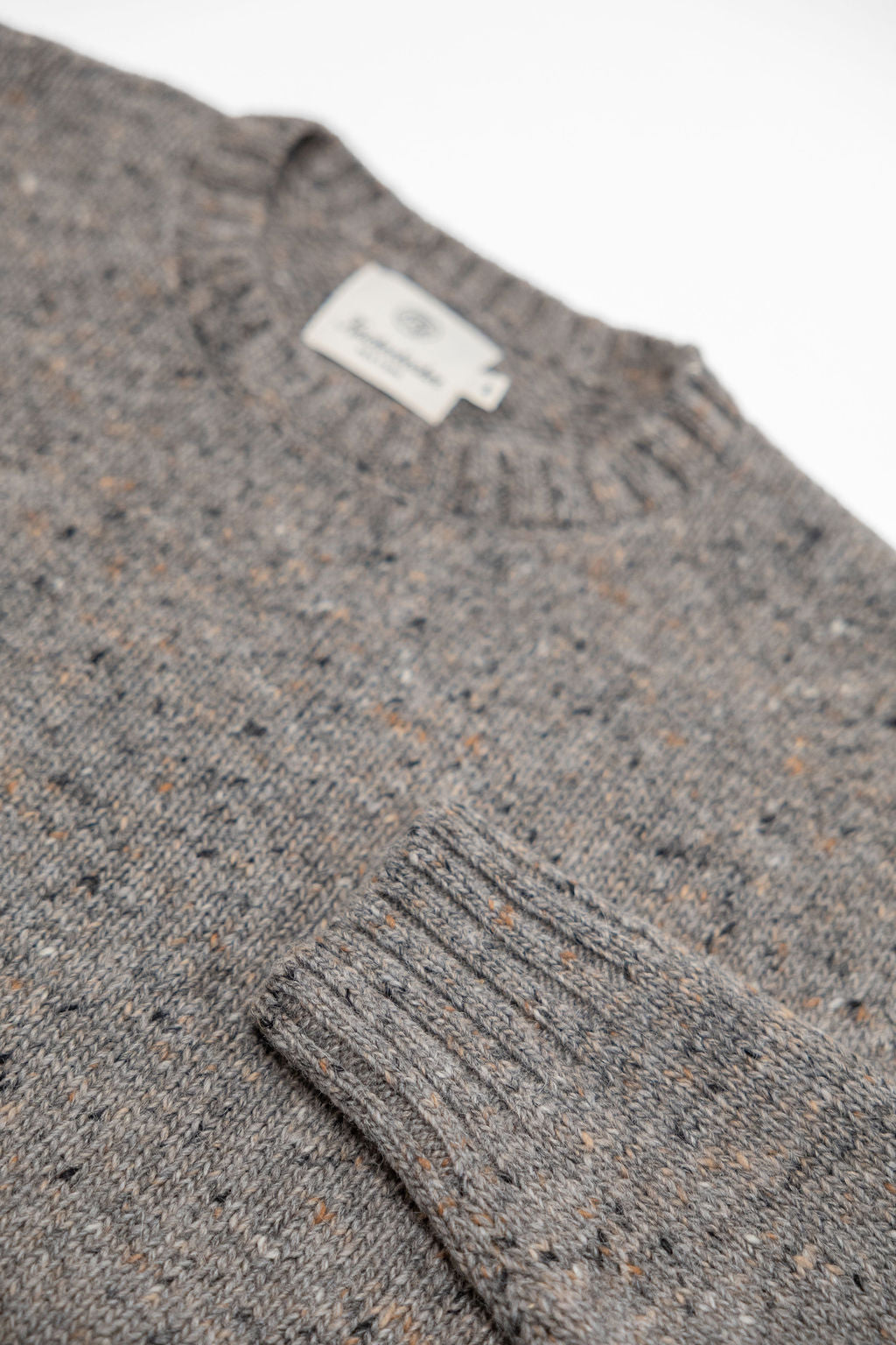 Knickerbocker Moor Alpaca & Merino Tweed Sweater - Pebble