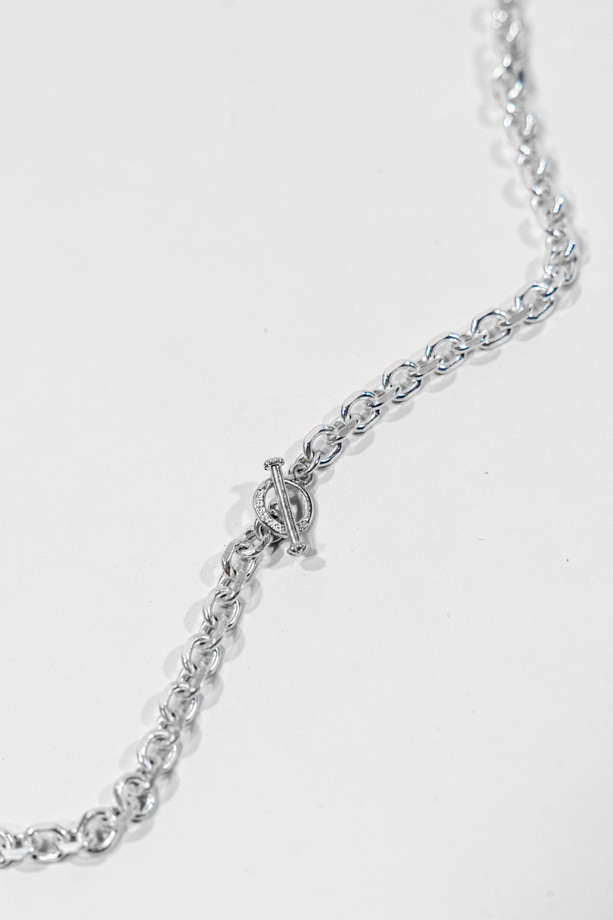 First Arrow's Necklace Set - P-038B Blackstar Arrow Head Pendant and O-062-T 50cm Silver T Bar Chain
