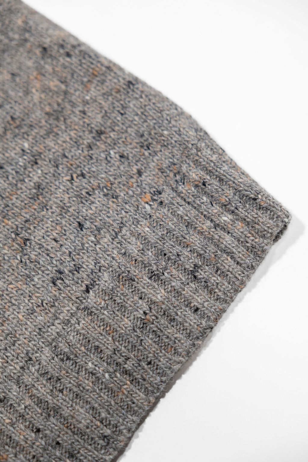 Knickerbocker Moor Alpaca & Merino Tweed Sweater - Pebble