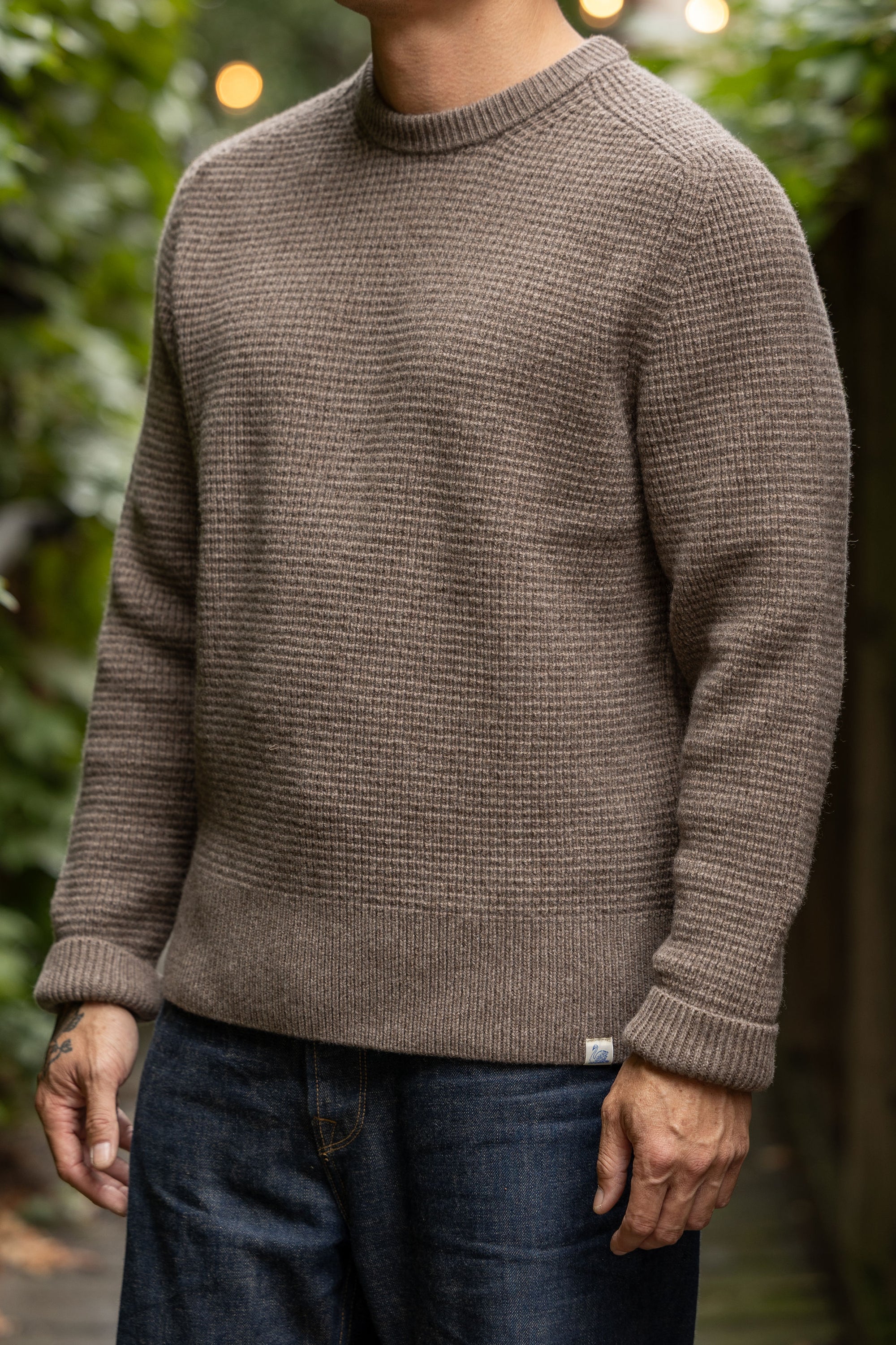 Merz b. Schwanen BLADE02 Merino Wool-Cashmere Waffle Structured Pullover - Grain
