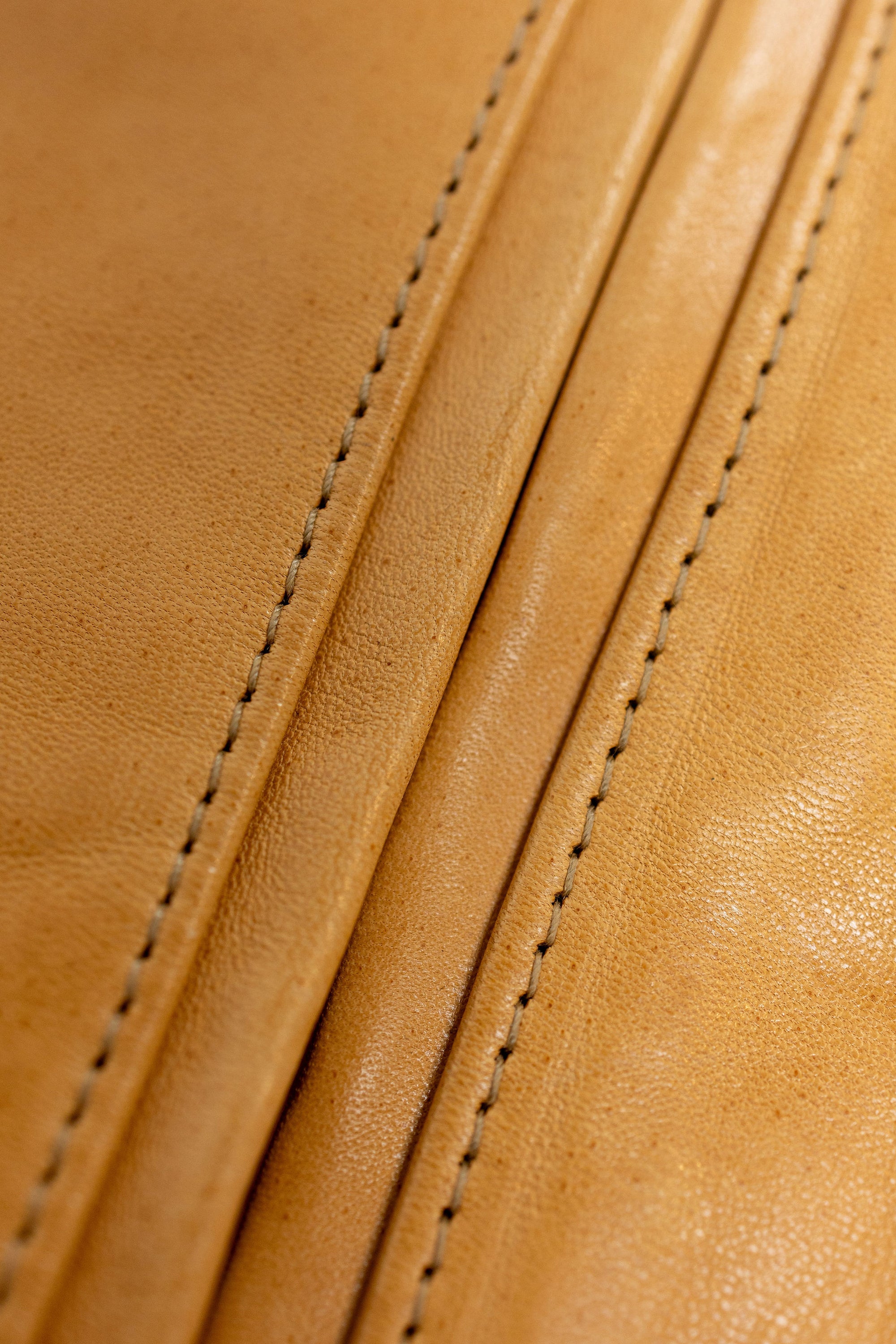 Simmons Bilt x Franklin & Poe Citywide - Natural Horsehide