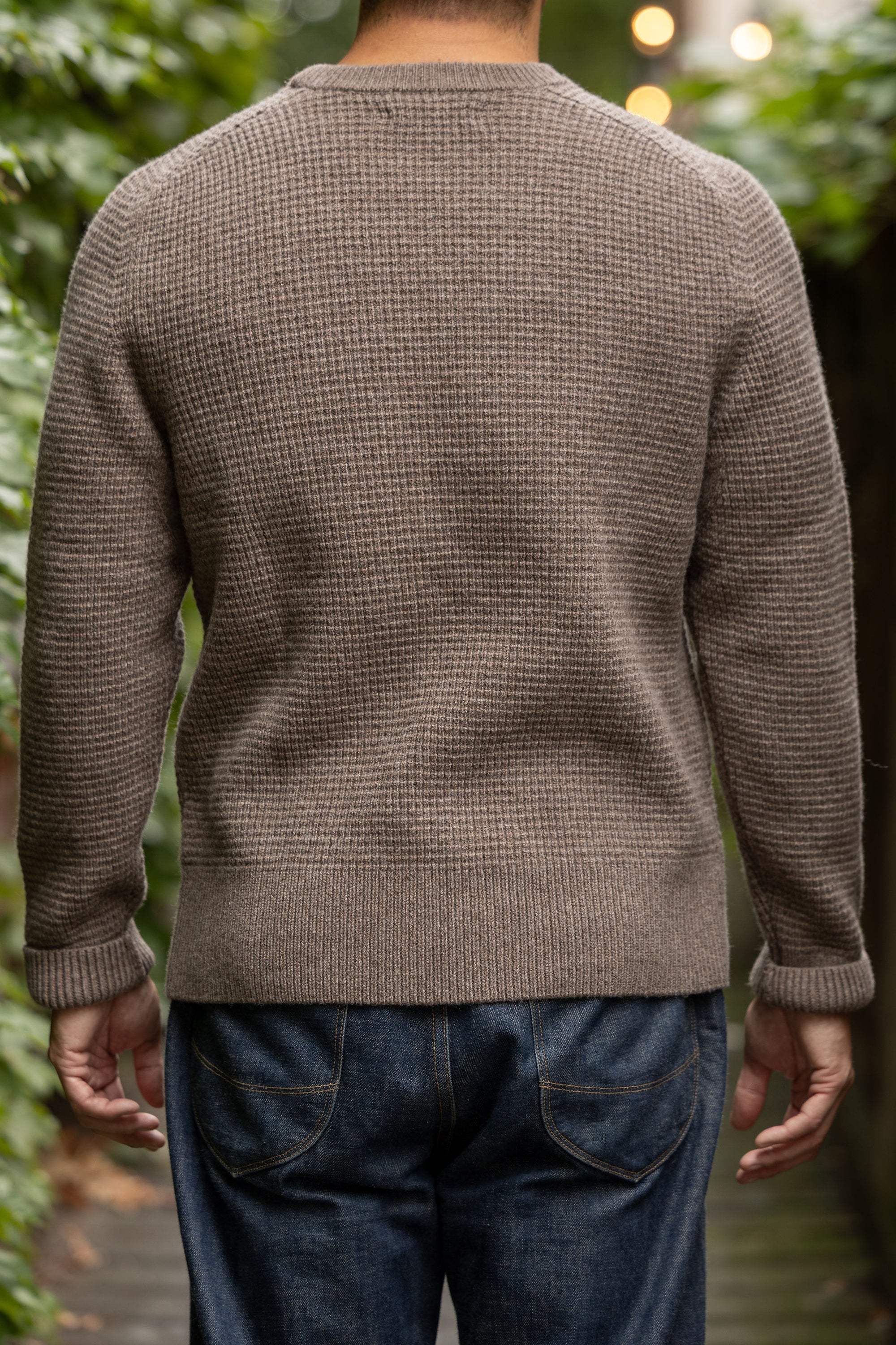 Merz b. Schwanen BLADE02 Merino Wool-Cashmere Waffle Structured Pullover - Grain
