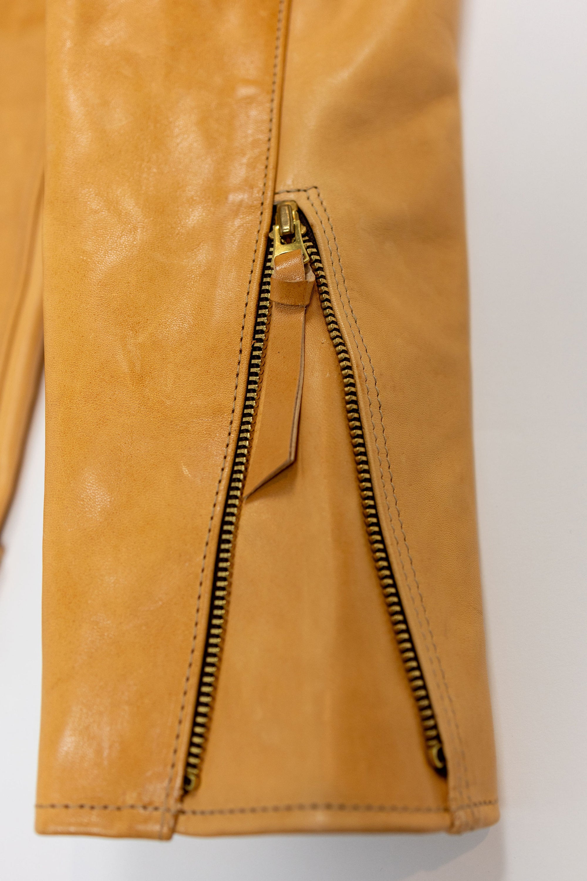 Simmons Bilt x Franklin & Poe Citywide - Natural Horsehide