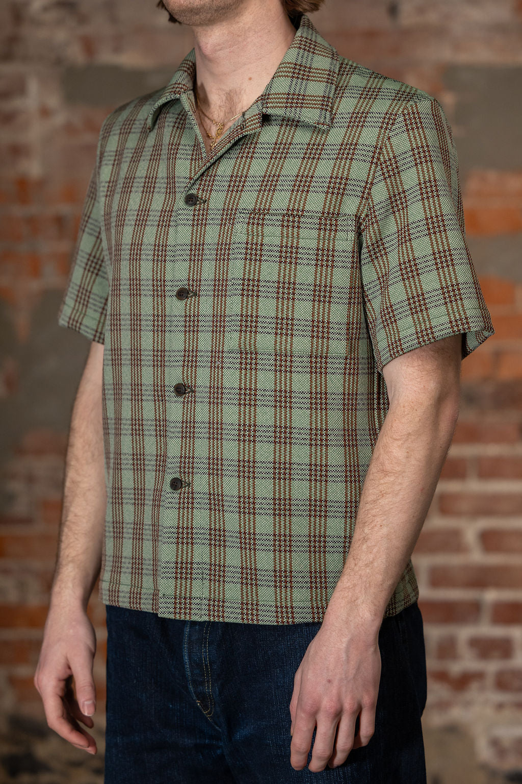 Dehen 1920 Lounge Shirt - Lawn Chair Plaid. on model side profile