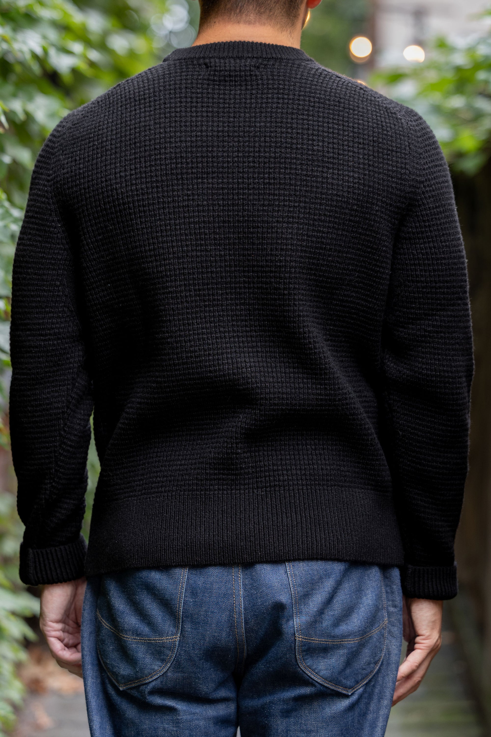Merz b. Schwanen BLADE02 Merino Wool-Cashmere Waffle Structured Pullover - Deep Black