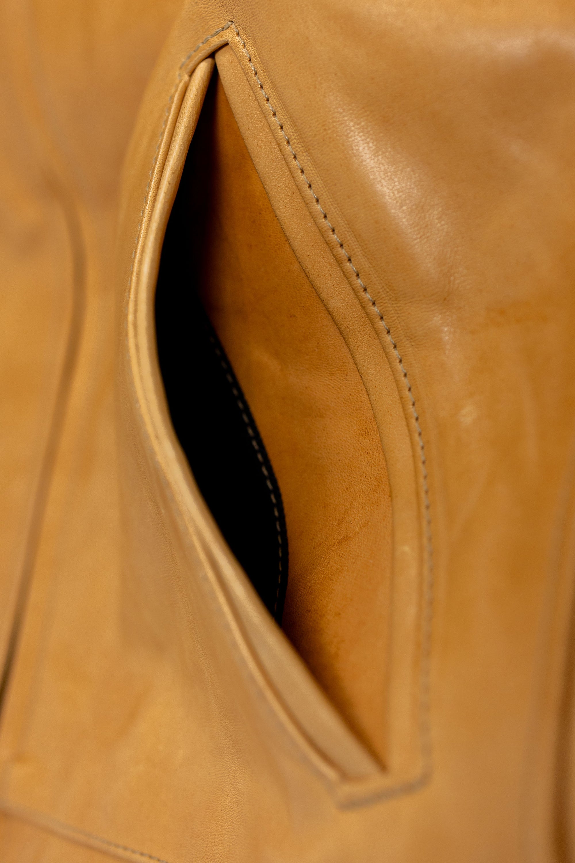 Simmons Bilt x Franklin & Poe Citywide - Natural Horsehide