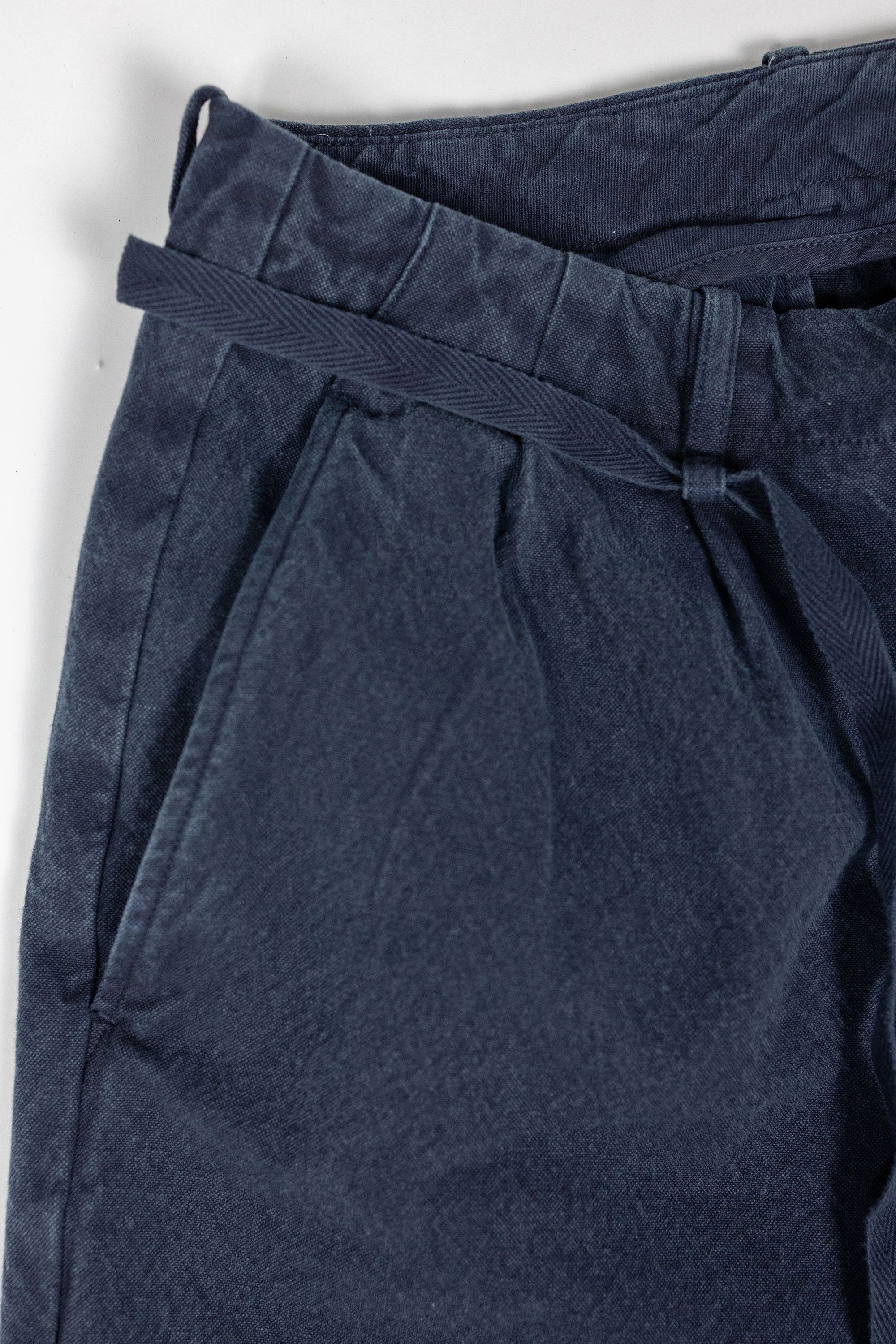 Seuvas 10oz Canvas Tapered 2-Tuck Pants - Logwood