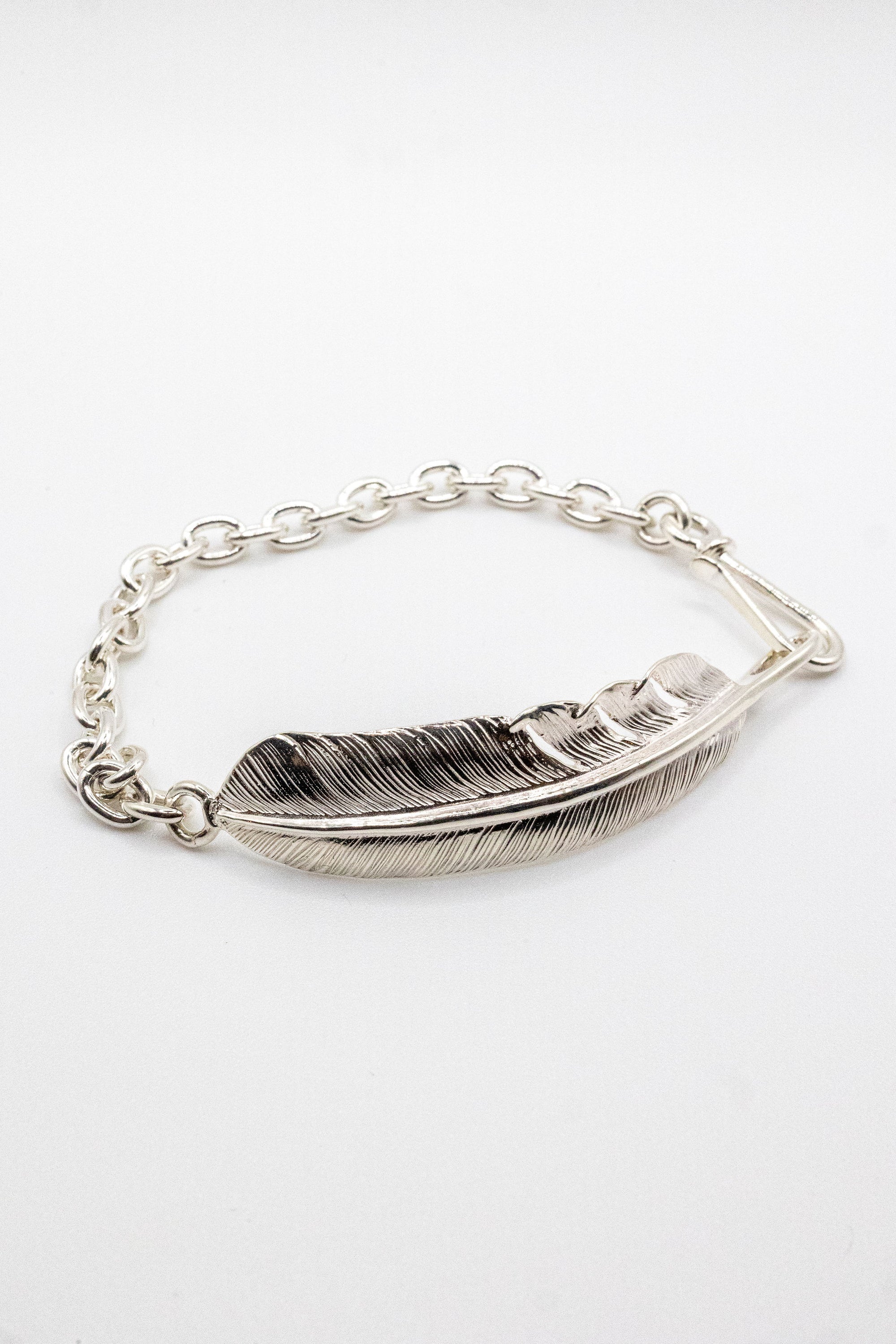 First Arrow's BR-050  Feather Chain - Bracelet