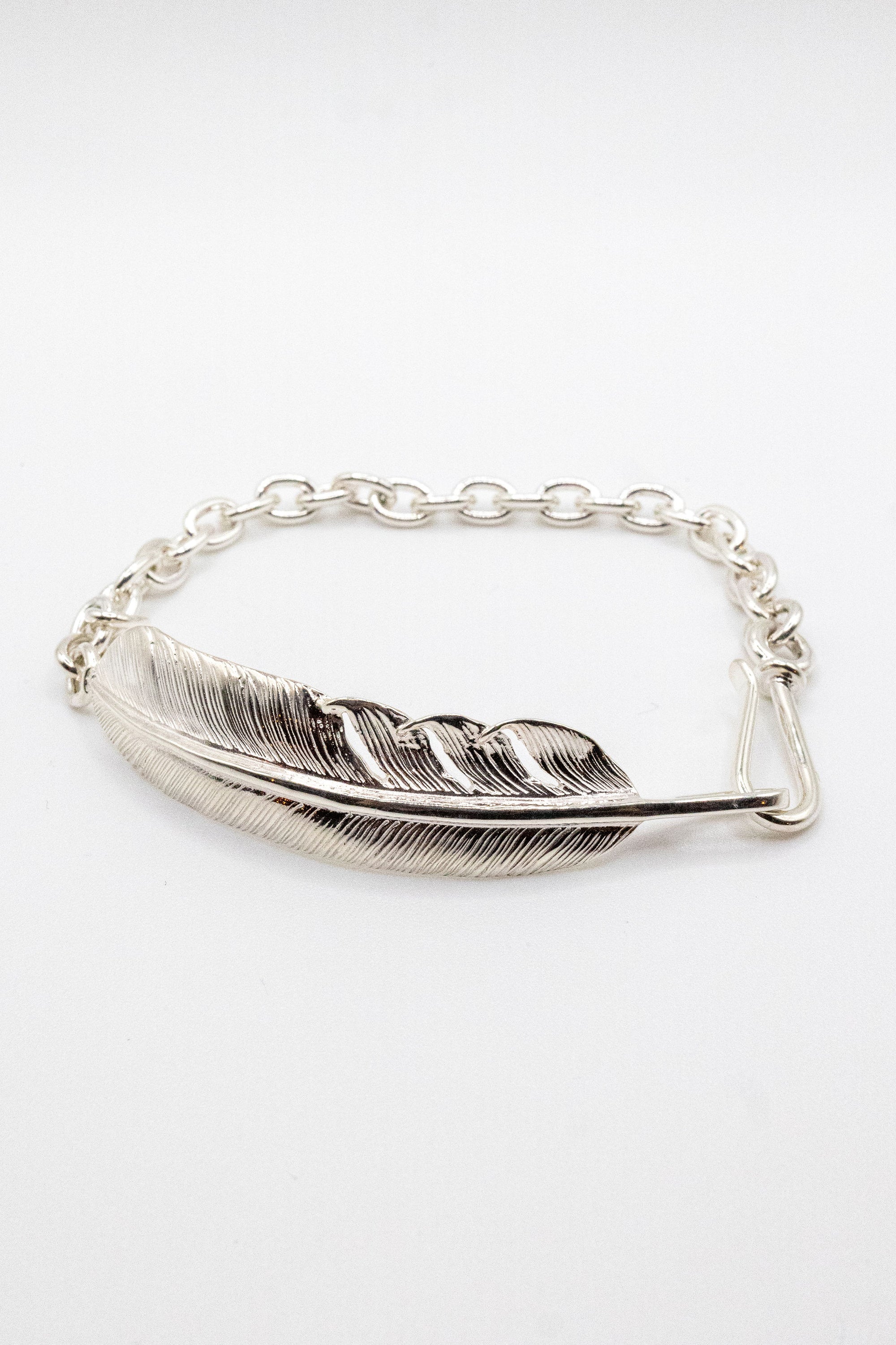 First Arrow's BR-050  Feather Chain - Bracelet