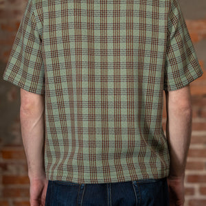 Dehen 1920 Lounge Shirt - Lawn Chair Plaid. on model back profile
