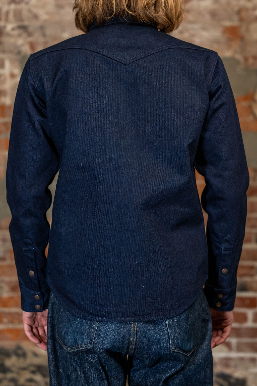 Iron Heart IHSH-409-IB 19oz Selvedge Denim CPO Shirt - Indigo/Black. on model back profile