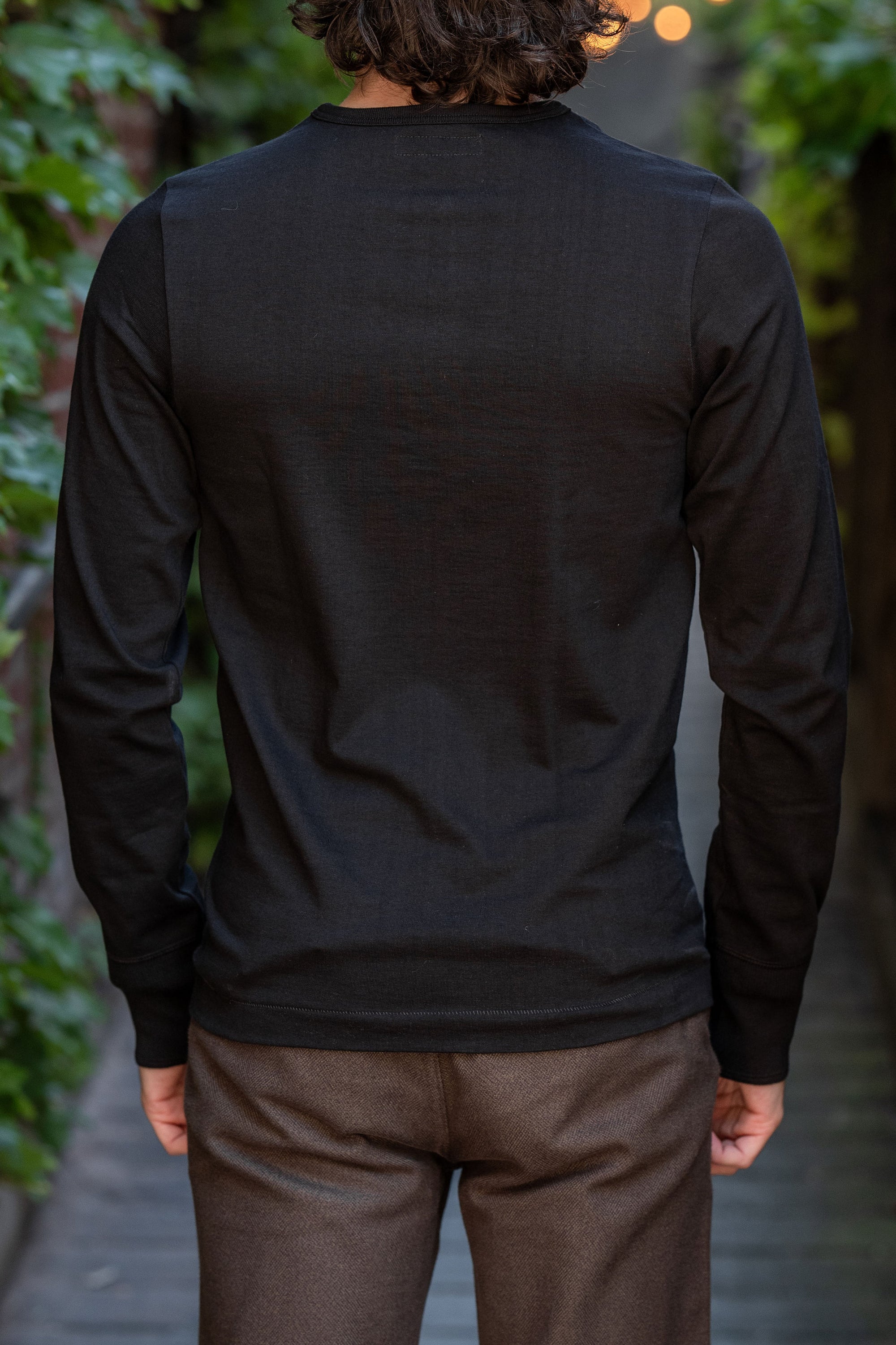 Merz b. Schwanen 206 Henley Long Sleeve - Deep Black