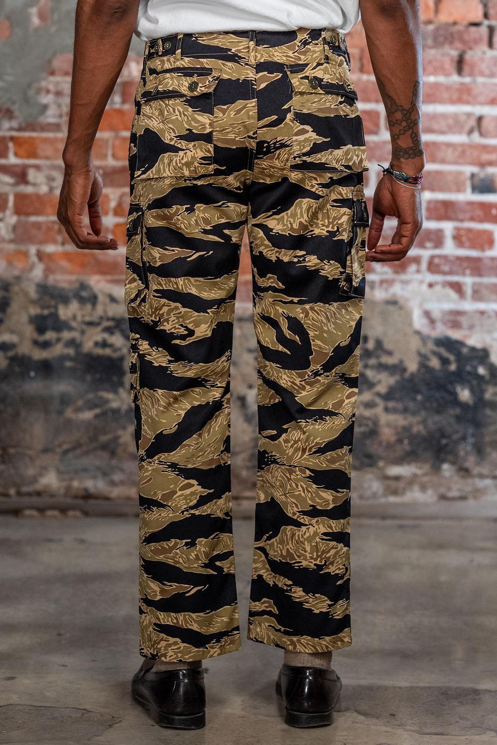 Buzz Rickson's BR42502 Buzz Rickson's Gold Tiger Stripe Trousers Short Length - Black