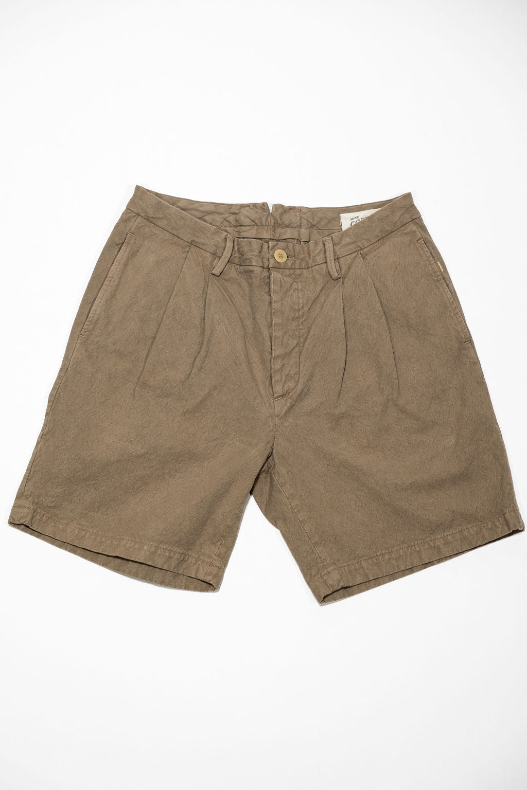 Seuvas Canvas 2-Tuck Shorts - Coffee