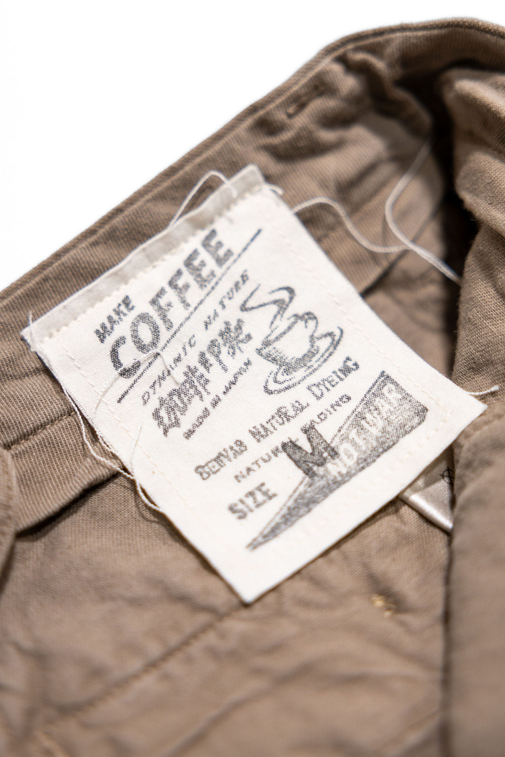 Seuvas Canvas 2-Tuck Shorts - Coffee