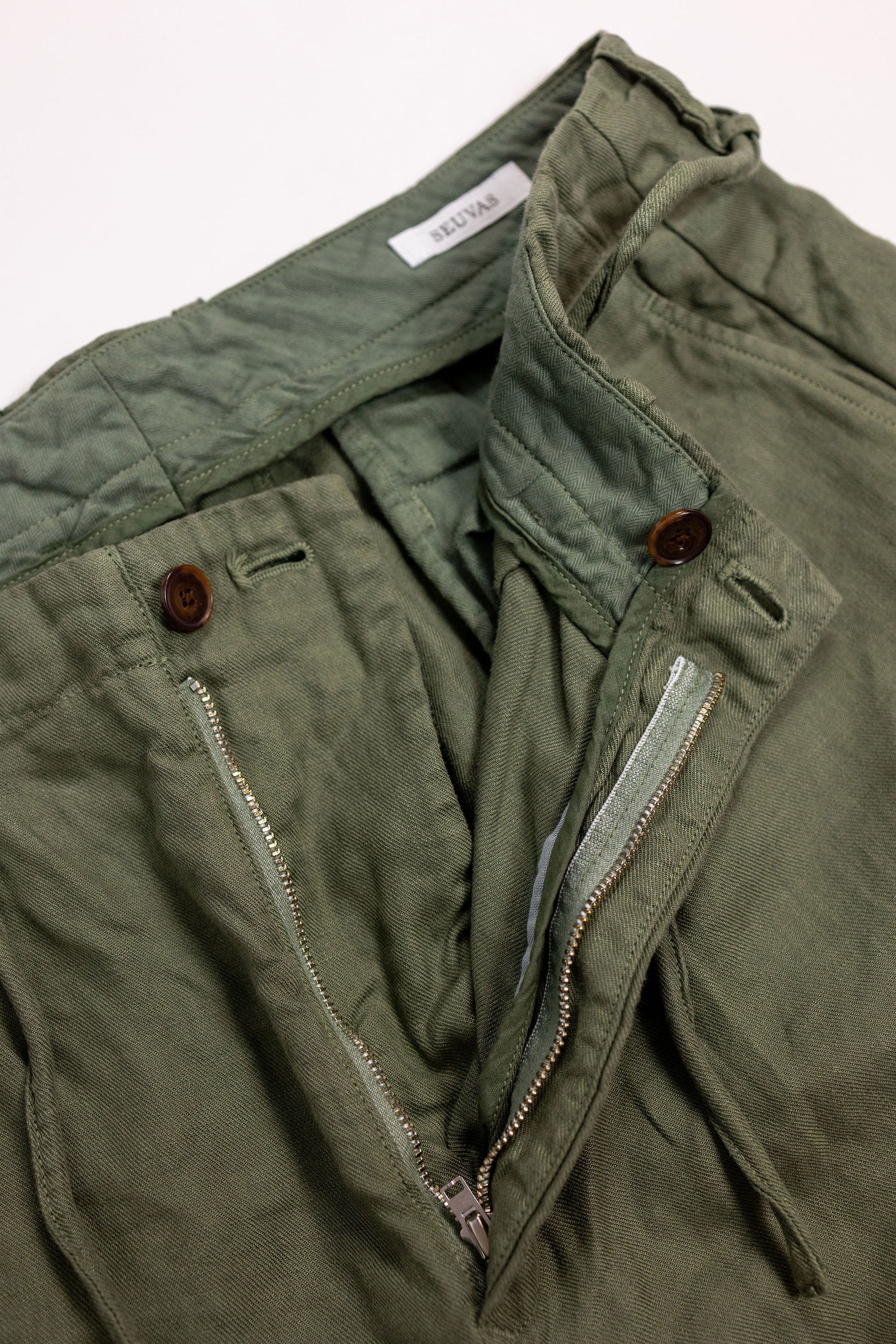 Seuvas Linen Tapered 2-Tuck Pants - Olive