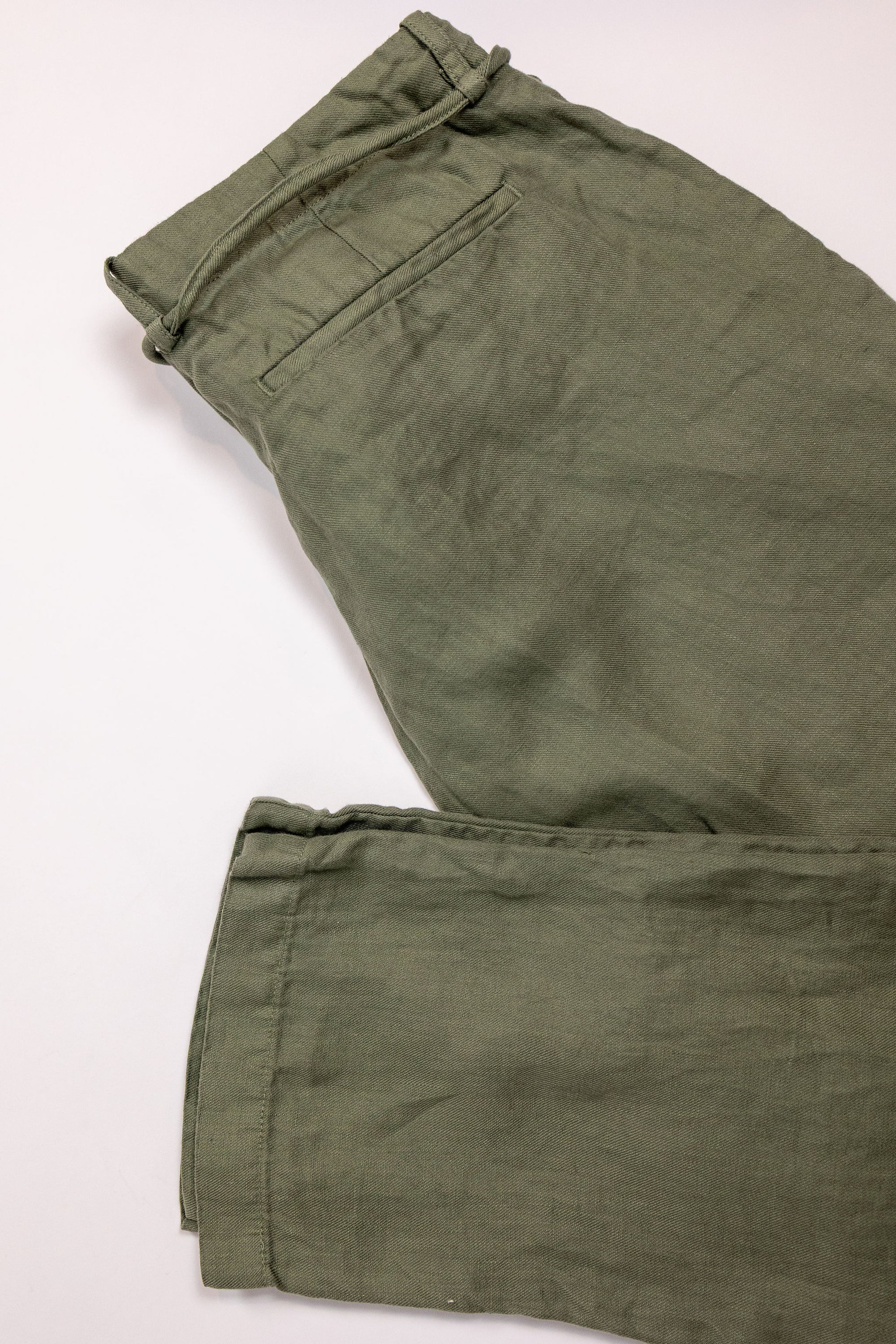 Seuvas Linen Tapered 2-Tuck Pants - Olive