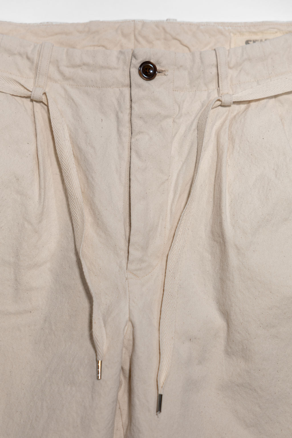 Seuvas Canvas Tapered 2-Tuck Pants (Regular) - Natural