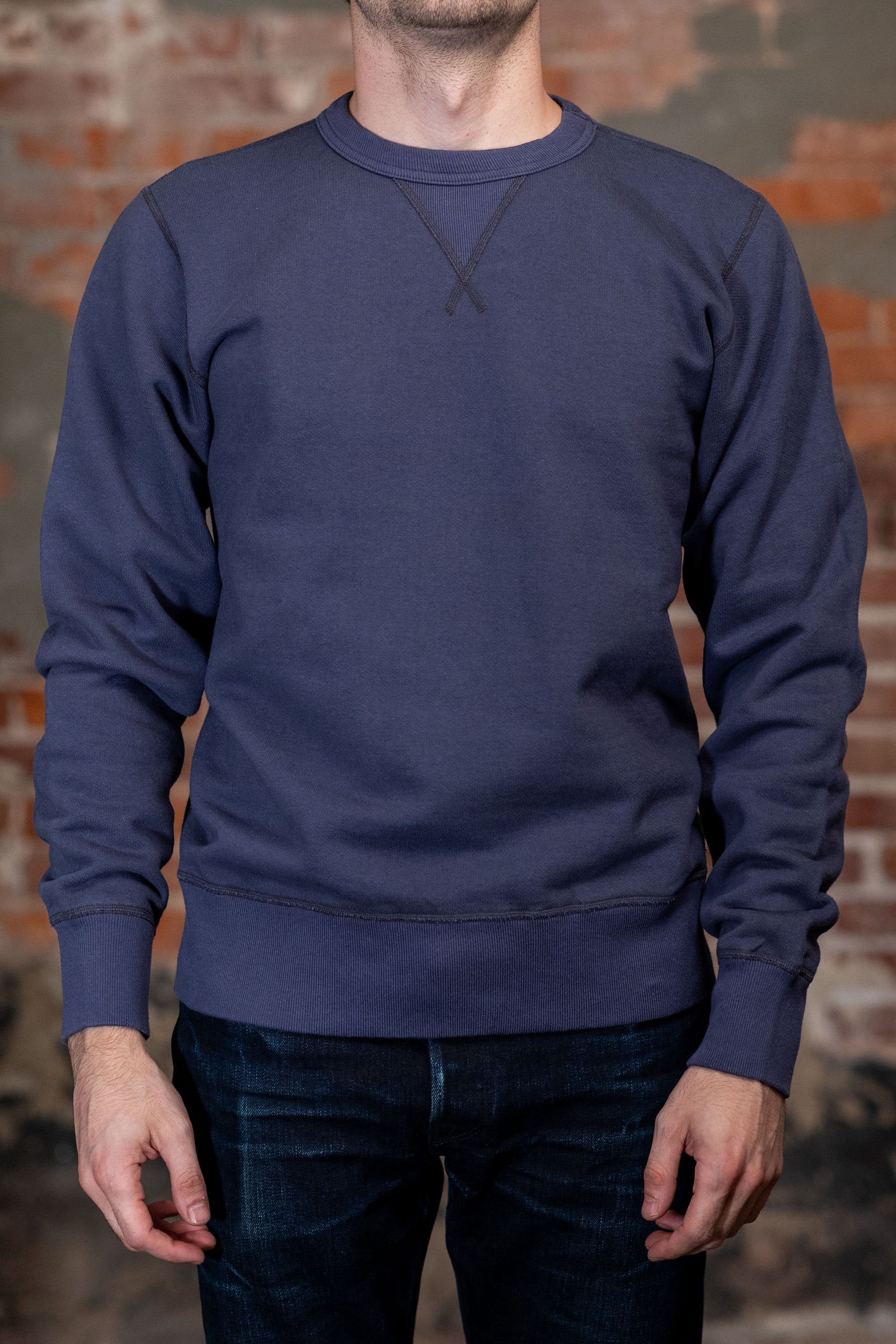 Buzz Rickson's BR65622 Set-in Crew Neck Sweatshirt - Navy