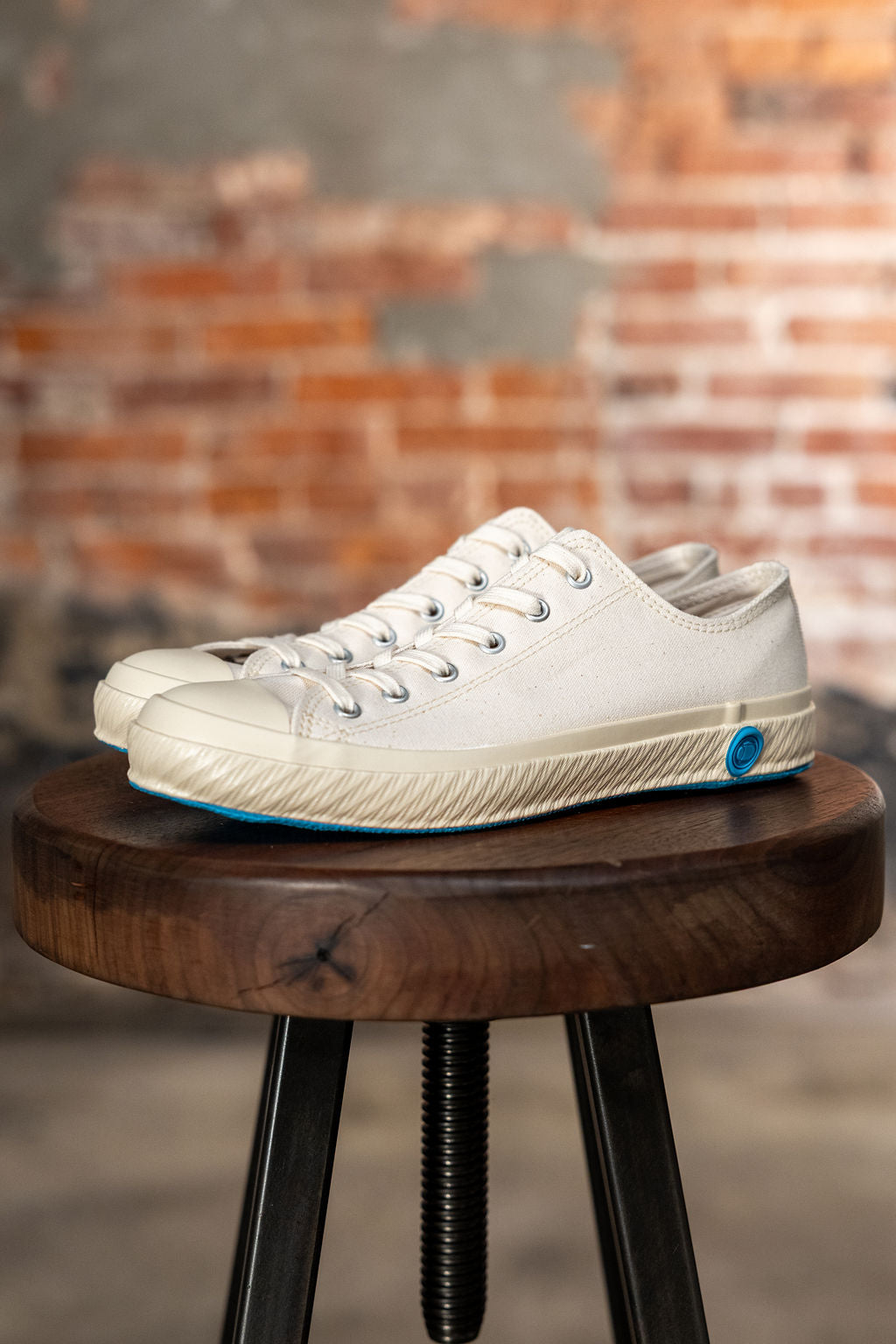 Shoes Like Pottery SLP01 JP Low Top Sneaker- White