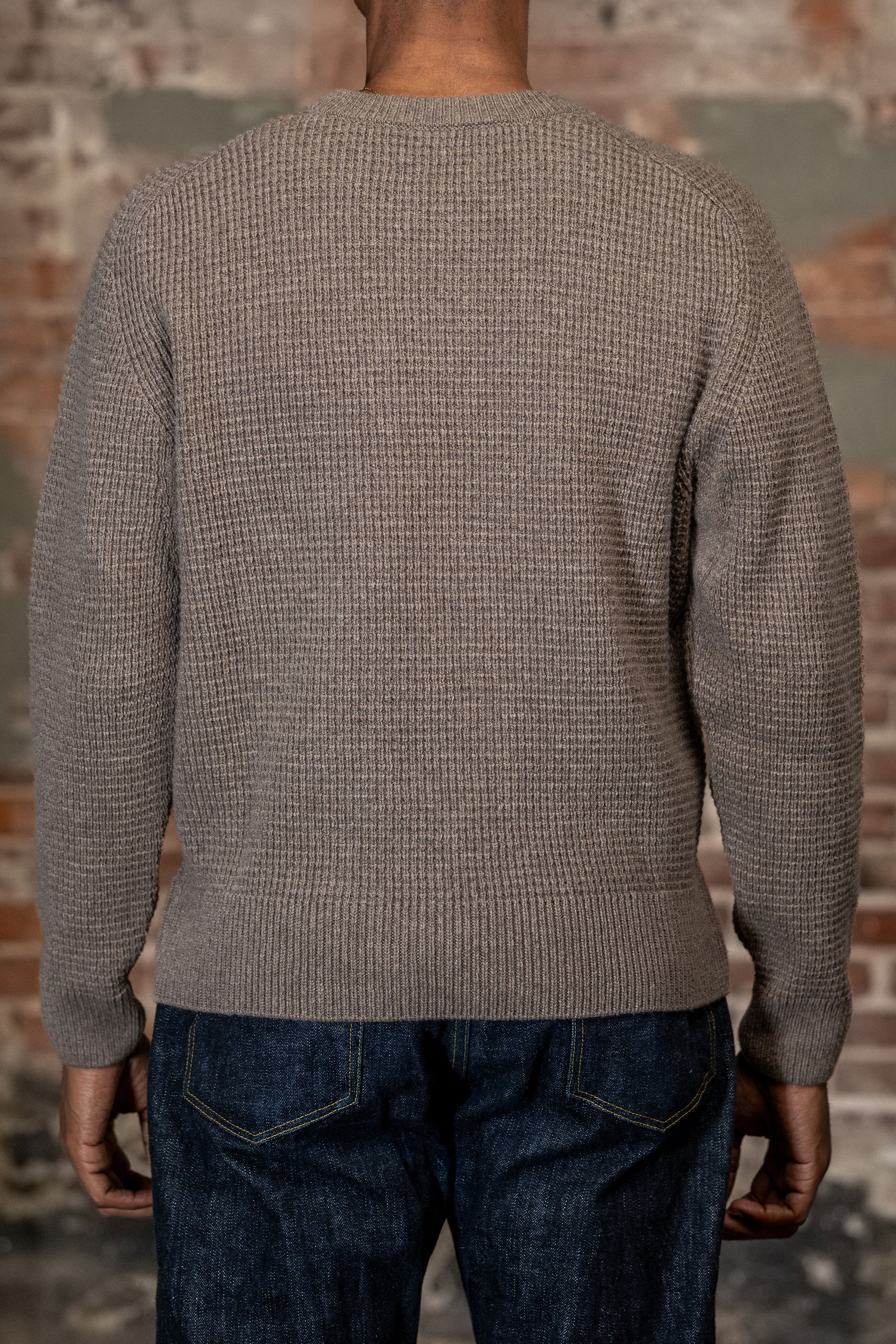 Merz b. Schwanen BLADE02 Merino Wool-Cashmere Waffle Structured Pullover - Grain