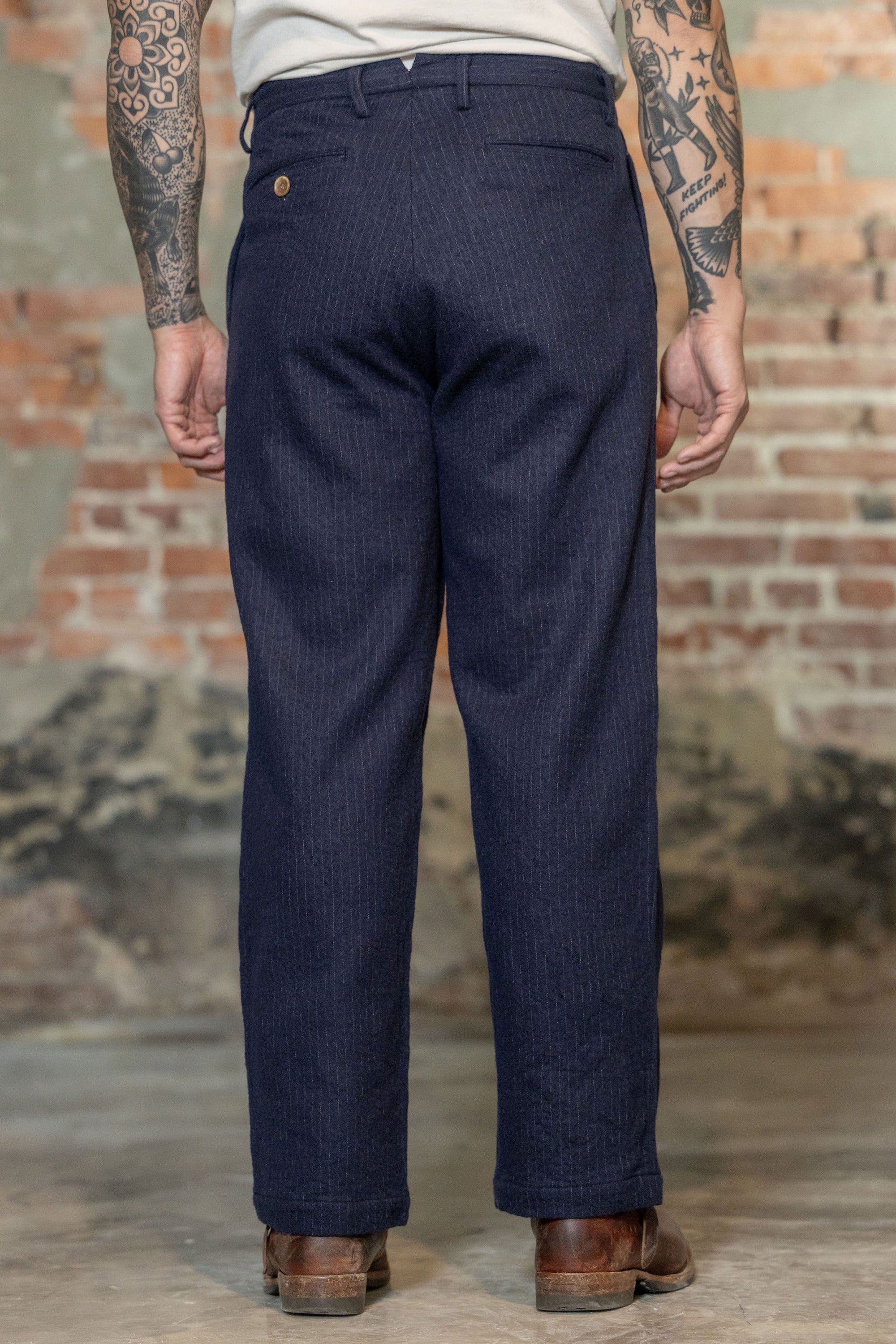 Seuvas C/W 2-Tuck Trousers - Navy