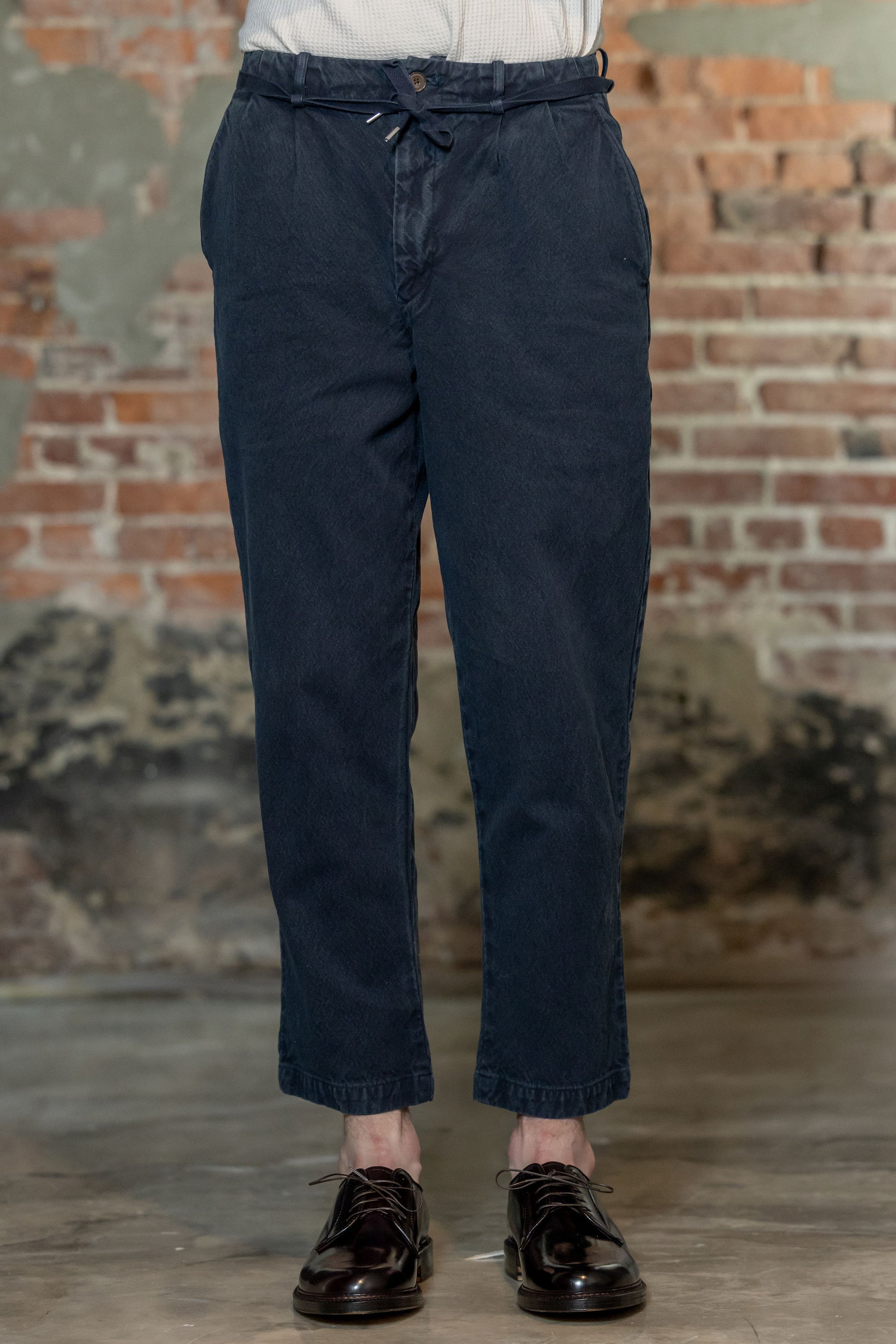 Seuvas 10oz Canvas Tapered 2-Tuck Pants - Logwood