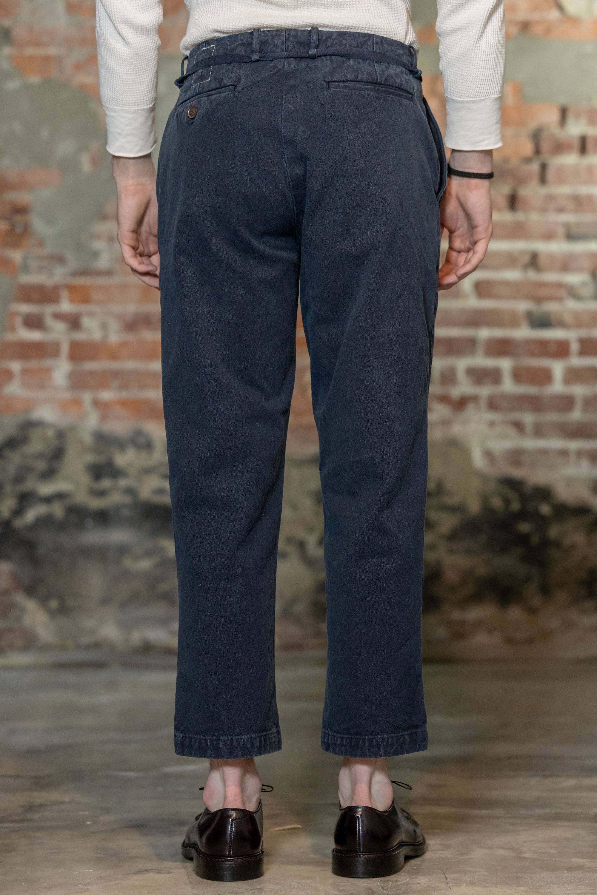 Seuvas 10oz Canvas Tapered 2-Tuck Pants - Logwood