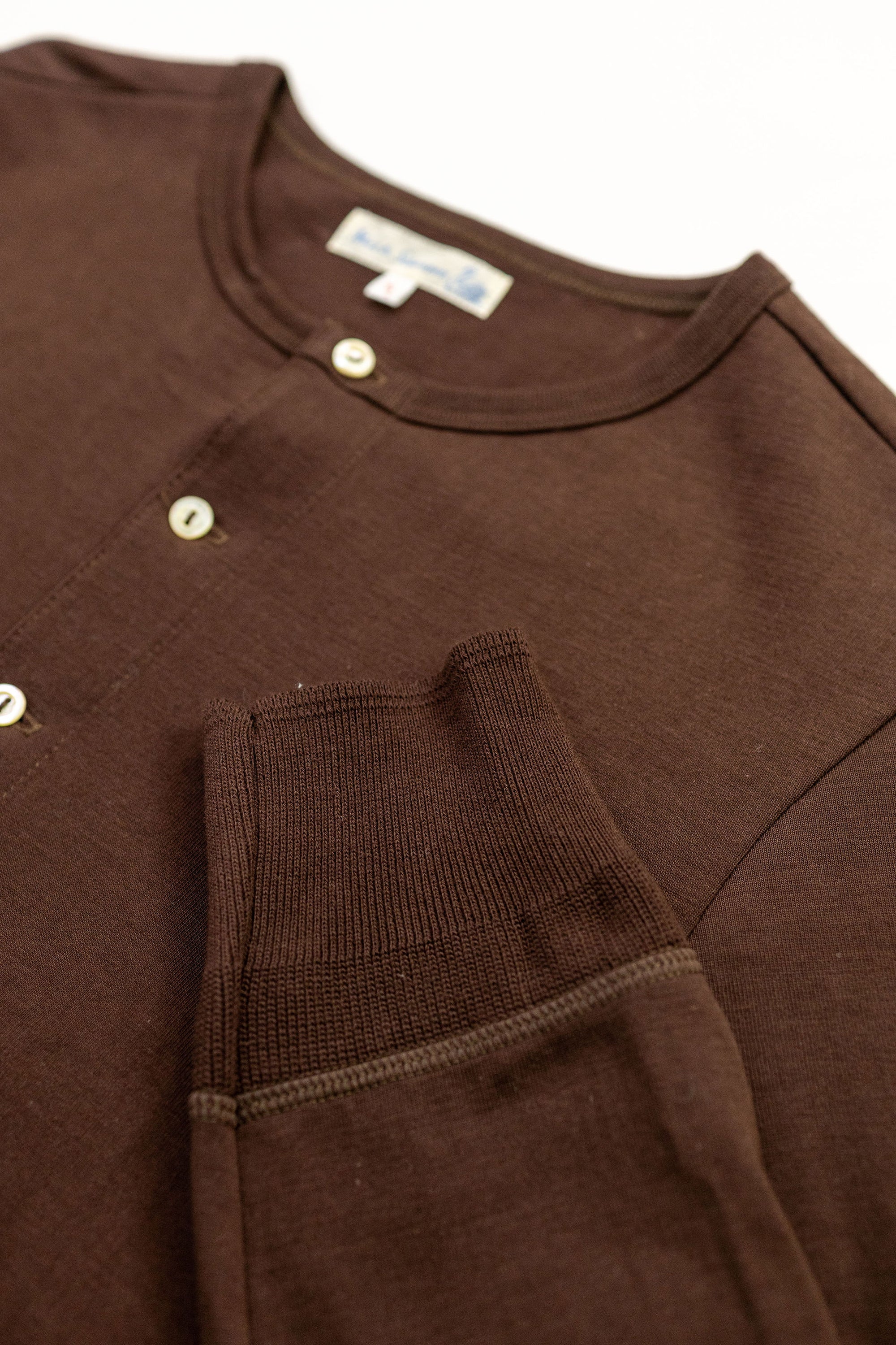 Merz b. Schwanen 206 Henley Long Sleeve - Coffee