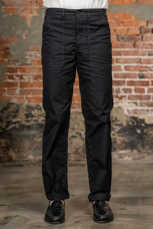 h*2様 TALKING ABOUT THE TWIST BAKER PANTS Iron Heart IH-745-BLK 4oz Cotton/Nylon Baker Pants - Black
