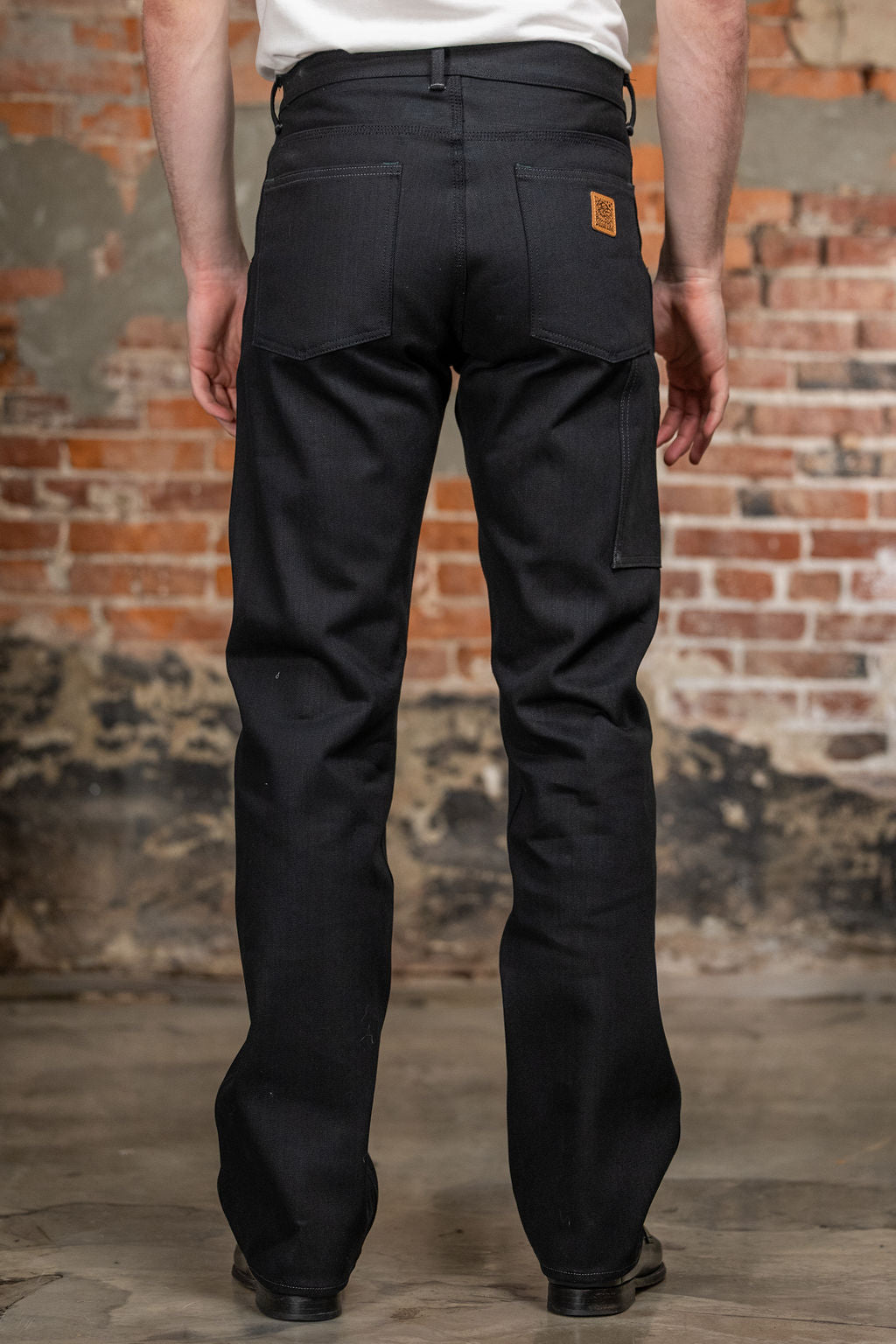 Indigofera Wendell - 14oz Gunpowder/Sootblack