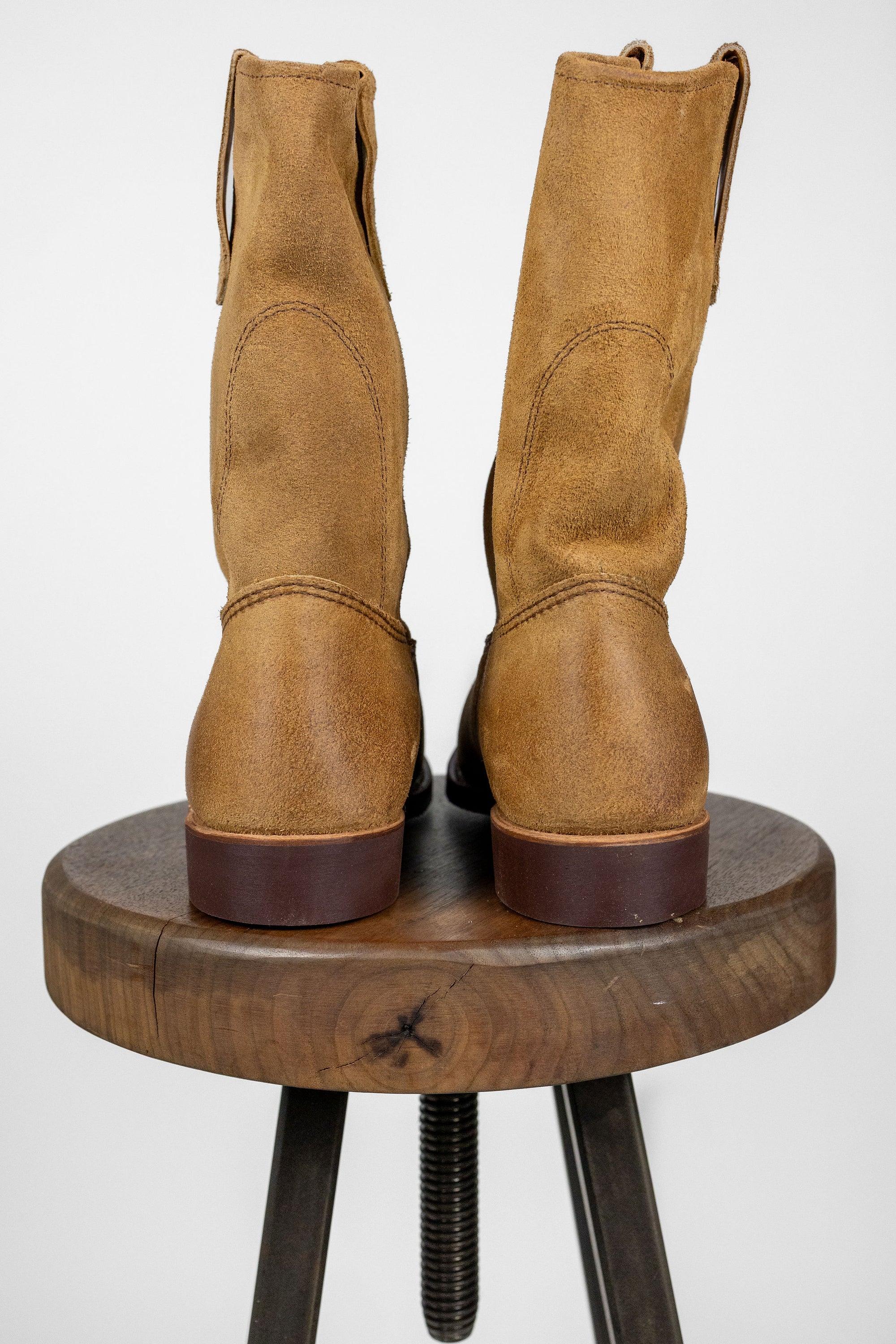 Red Wing 8060 Pecos - Hawthorne Muleskinner Leather