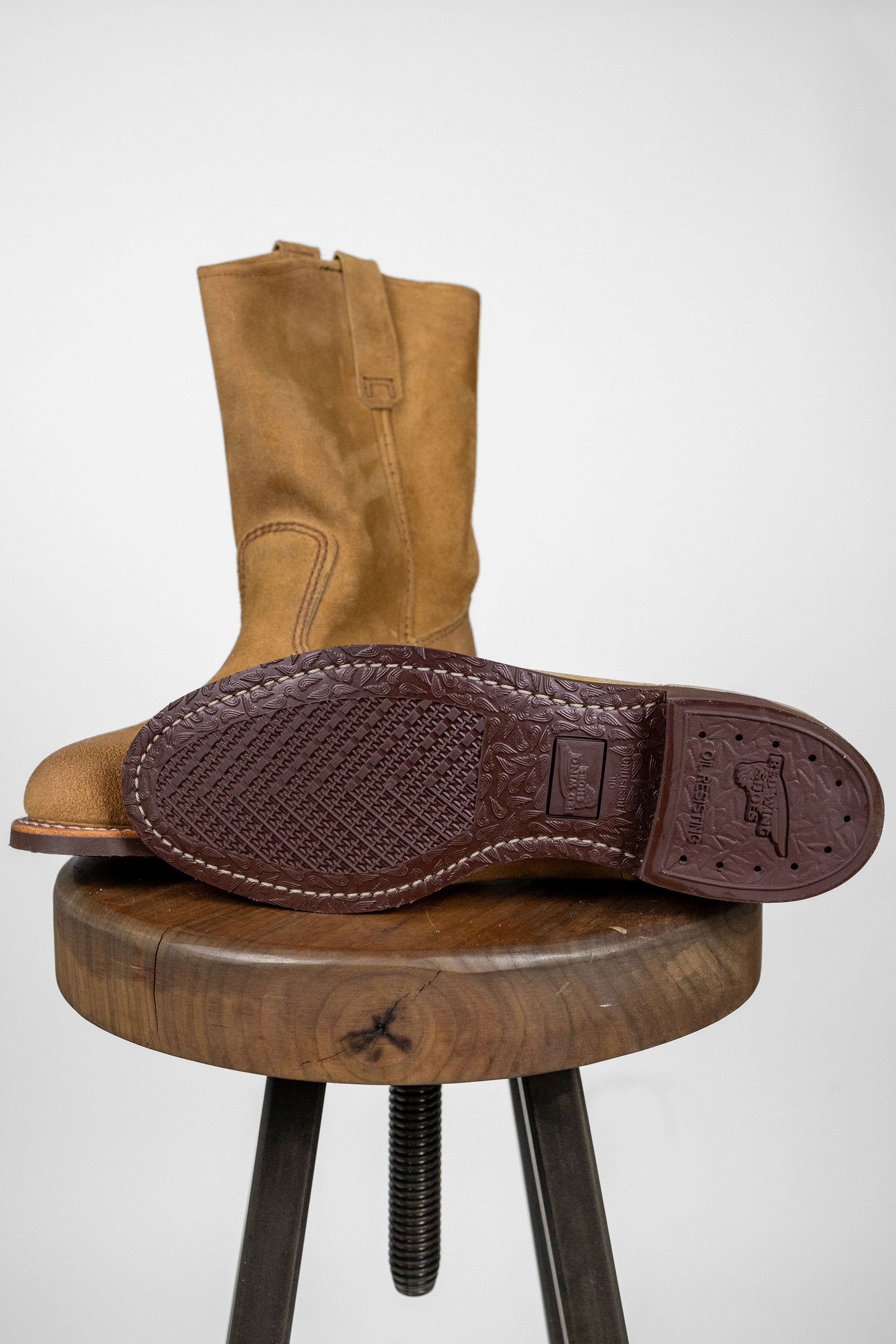 Red Wing 8060 Pecos - Hawthorne Muleskinner Leather