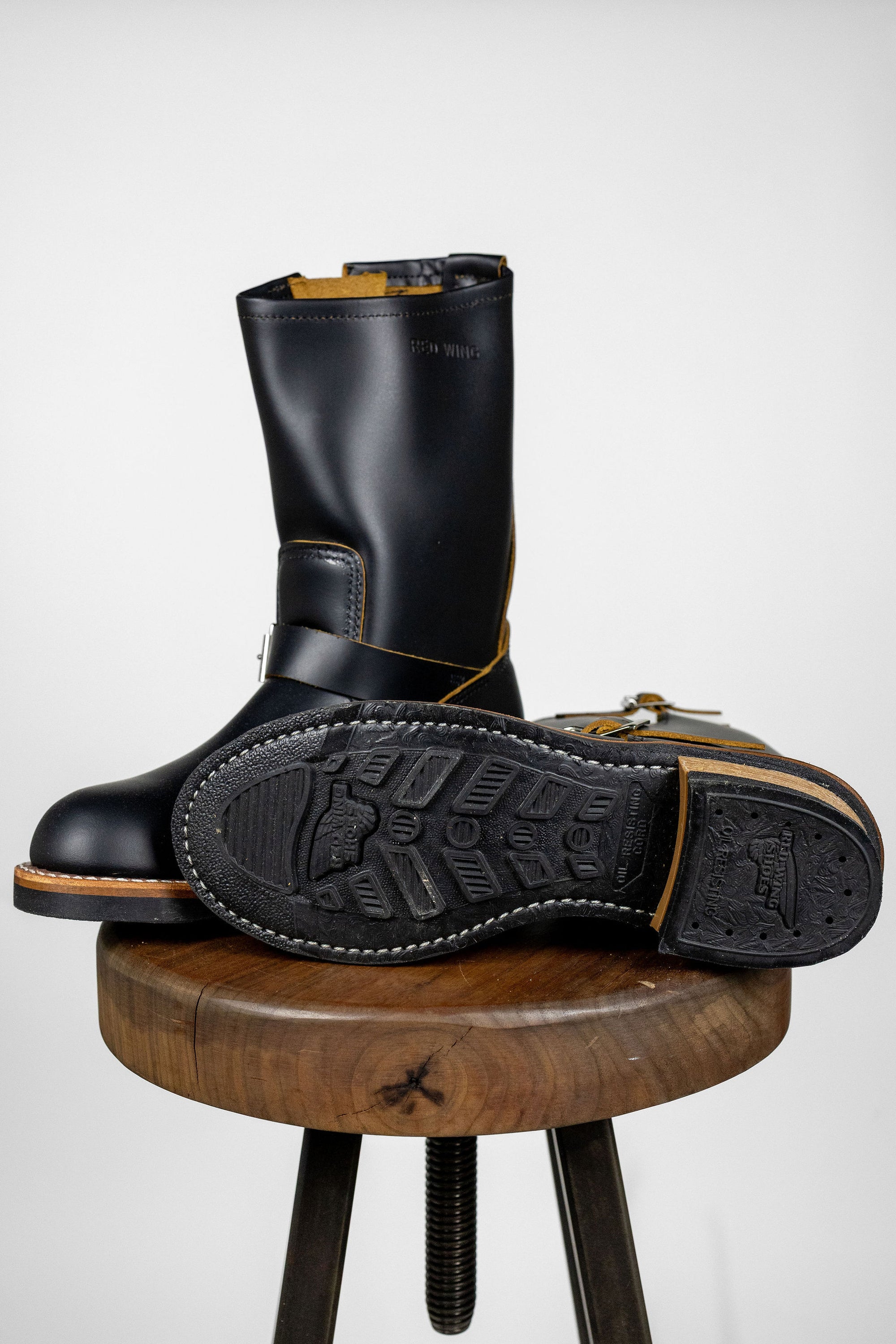 Red Wing 2966 Engineer - Black Klondike Leather
