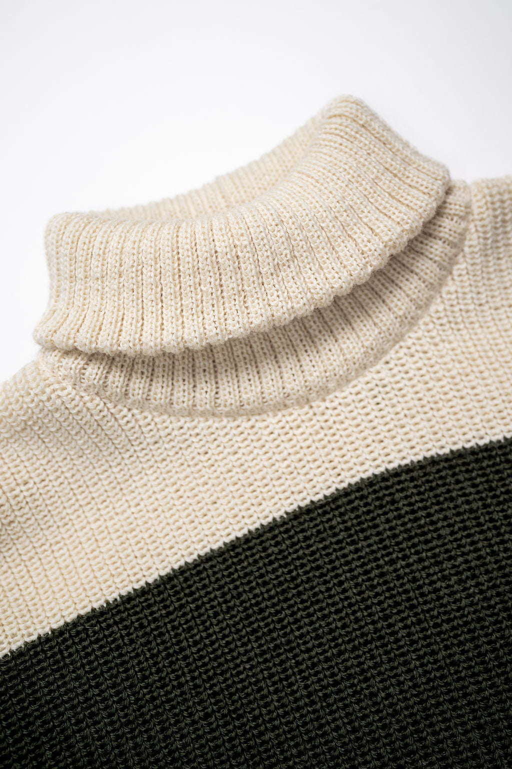 Heimat Textil Signal Sweater - Seashell/Military Green