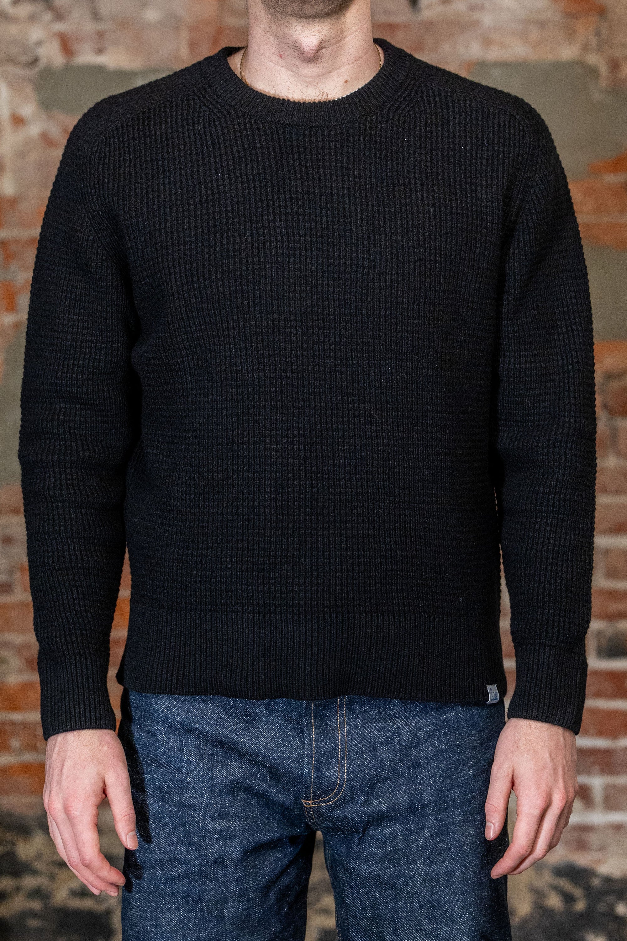 Merz b. Schwanen BLADE02 Merino Wool-Cashmere Waffle Structured Pullover - Deep Black