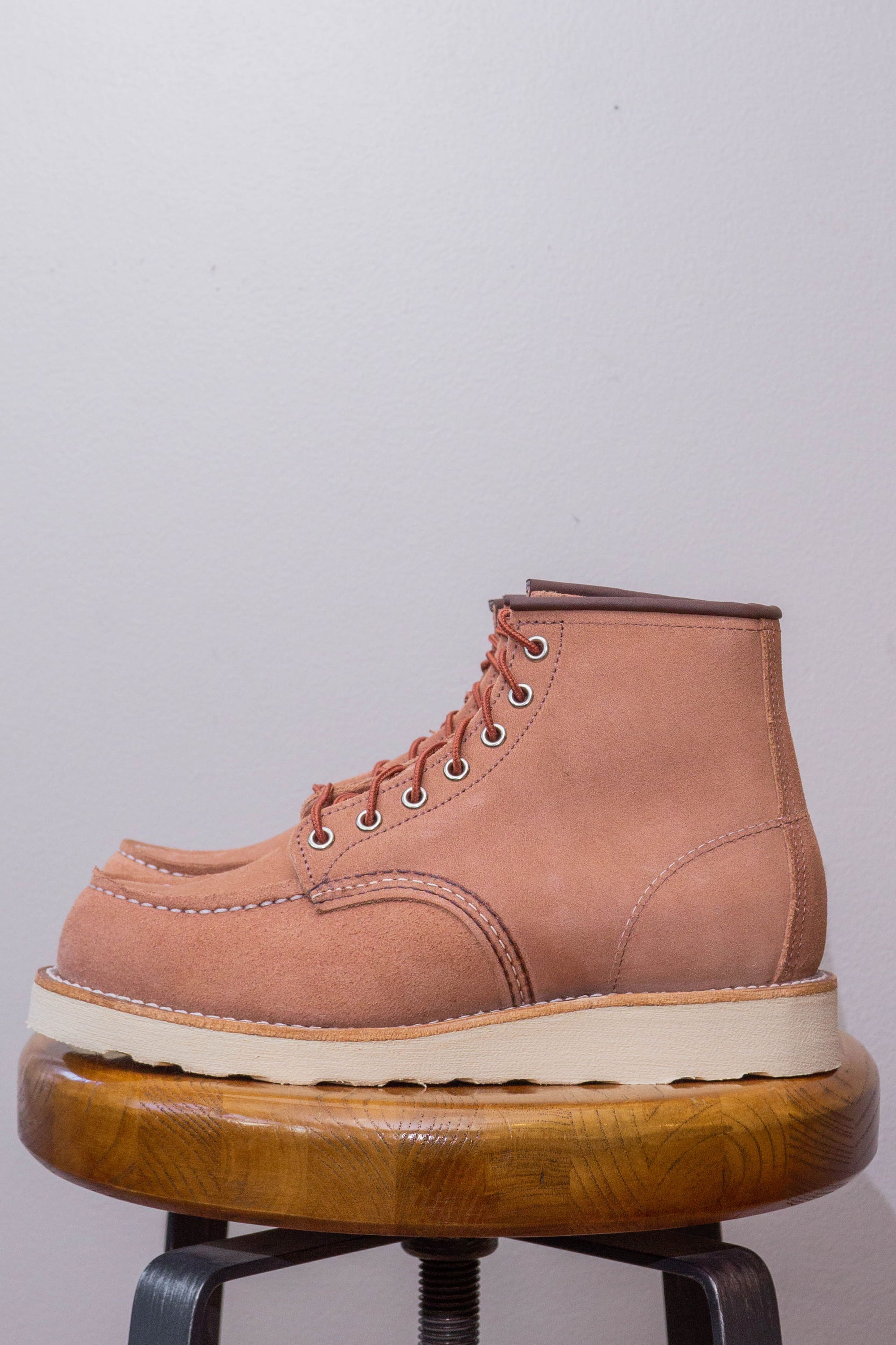 Red Wing Heritage Classic Moc 8208 - Dusty Rose Abilene
