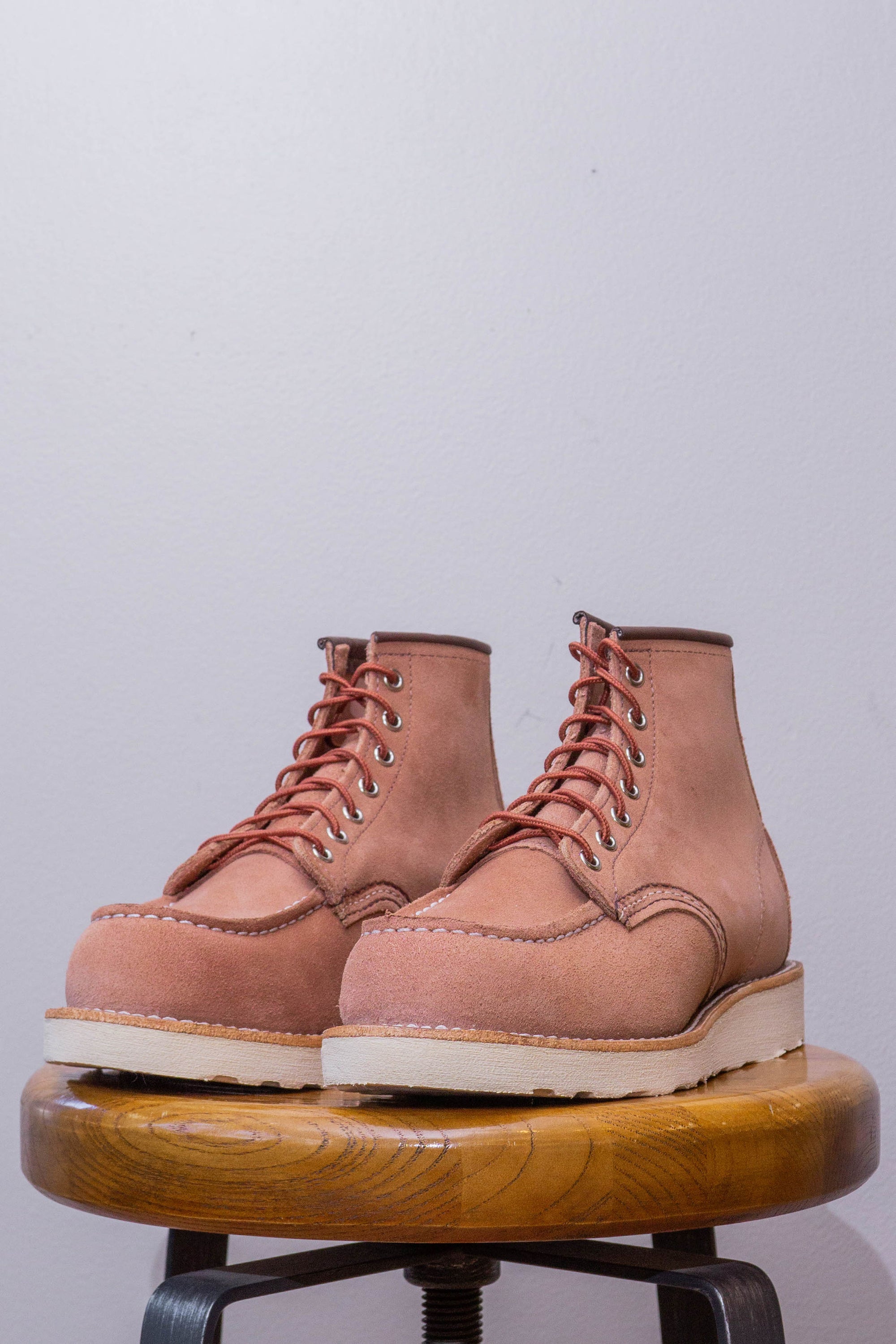 Red Wing Heritage Classic Moc 8208 - Dusty Rose Abilene