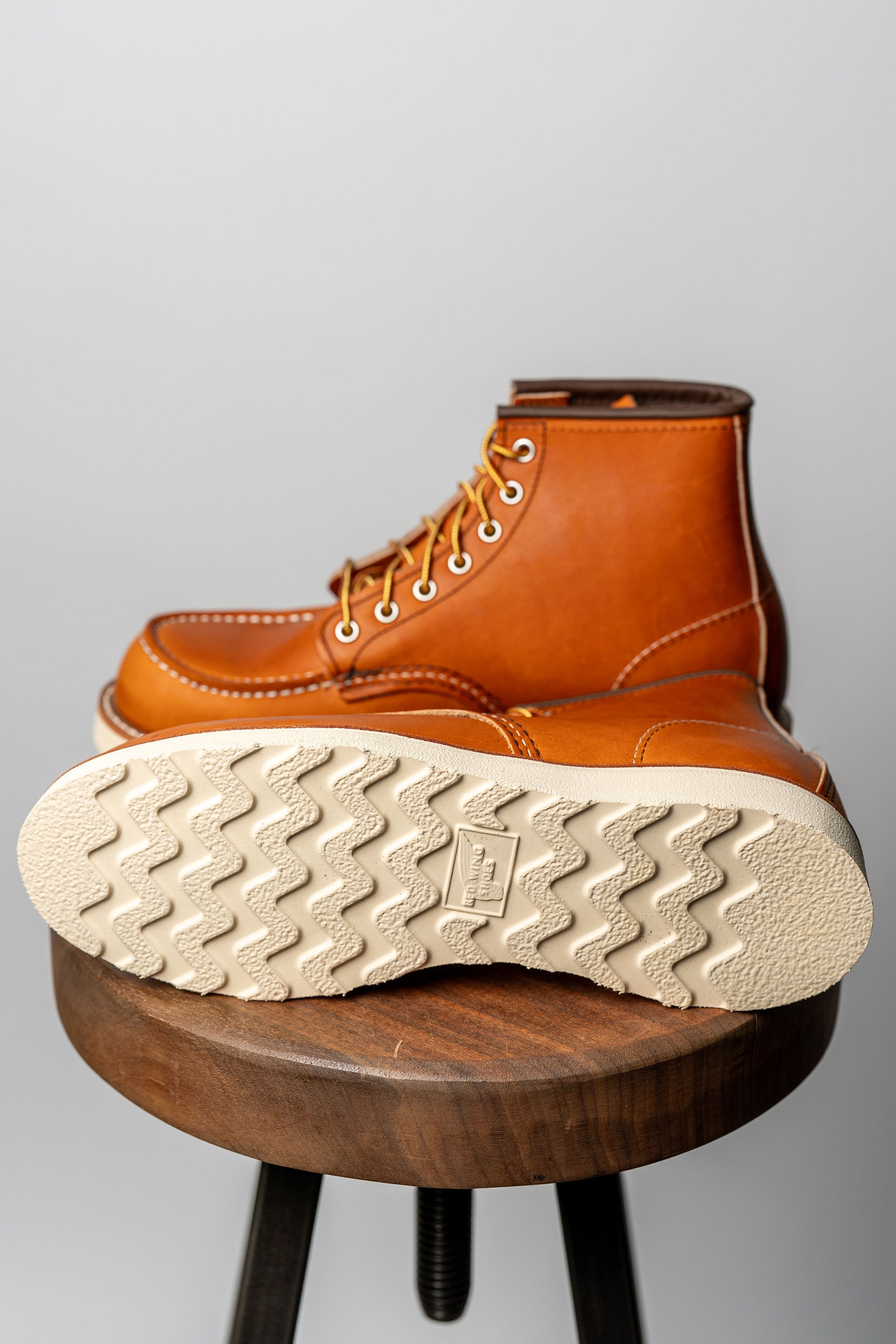 Red Wing Heritage Classic Moc 875 - Oro Legacy