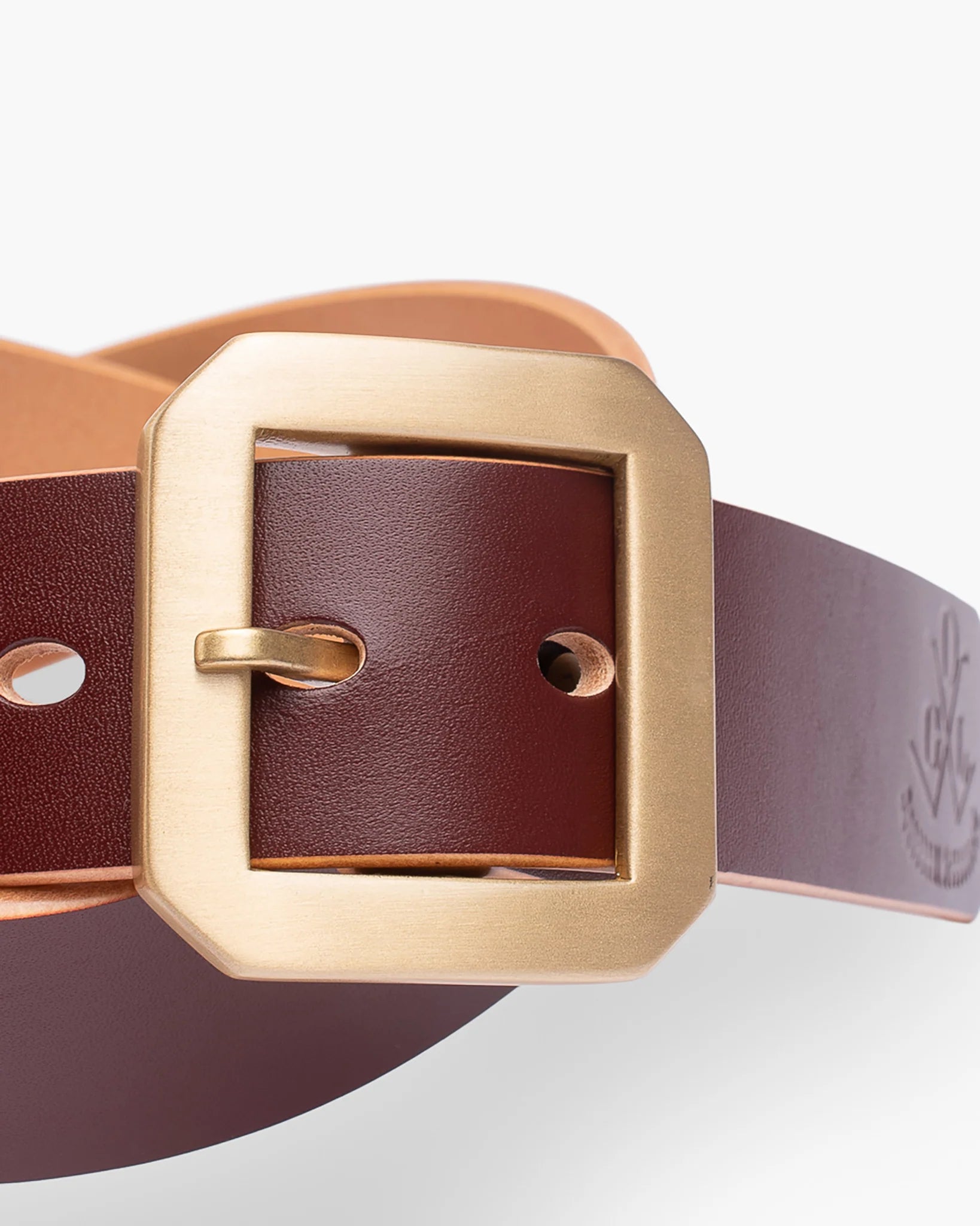 Obbi Good Label OGL Single Prong Garrison Buckle Leather Belt - Hand-Dyed Brown - Detail of belt buckled