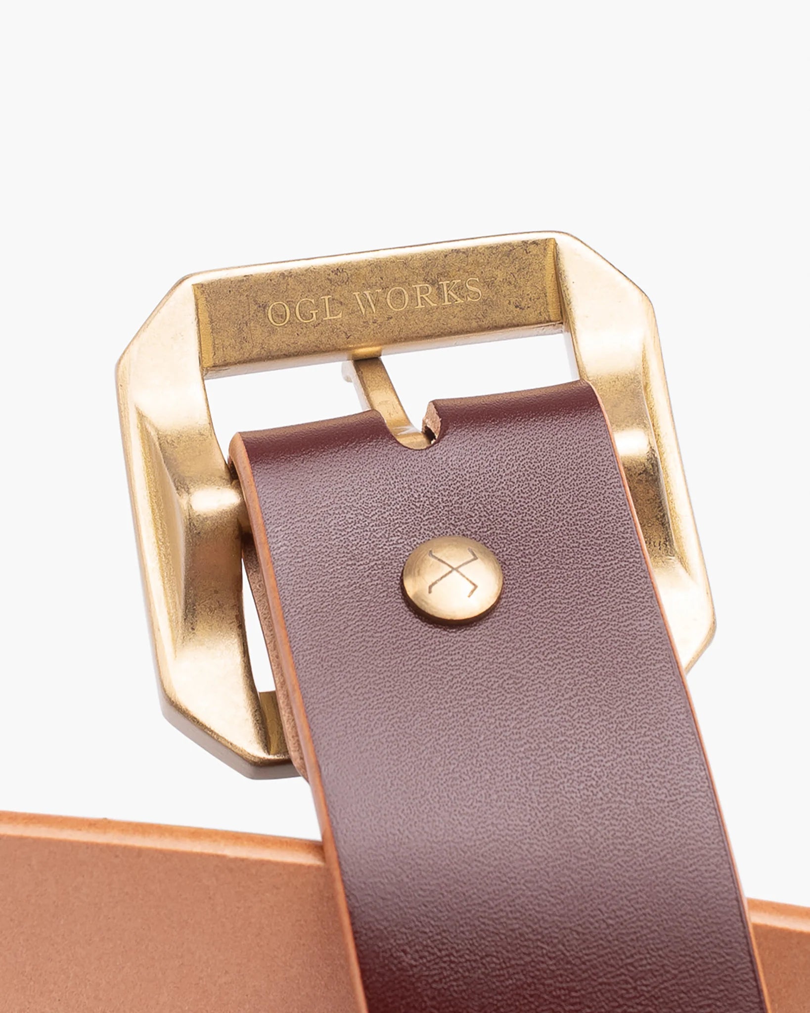 Obbi Good Label OGL Single Prong Garrison Buckle Leather Belt - Hand-Dyed Brown - Detail of underside of buckle on outside of belt