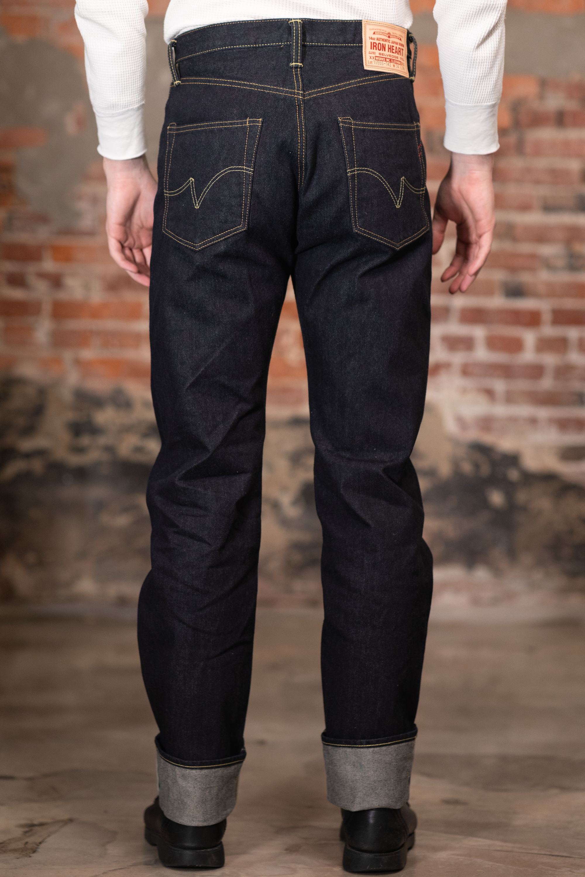 Iron Heart IH-1955S-142 14oz Selvedge Denim "1955" Vintage Tapered Cut Jeans - Indigo