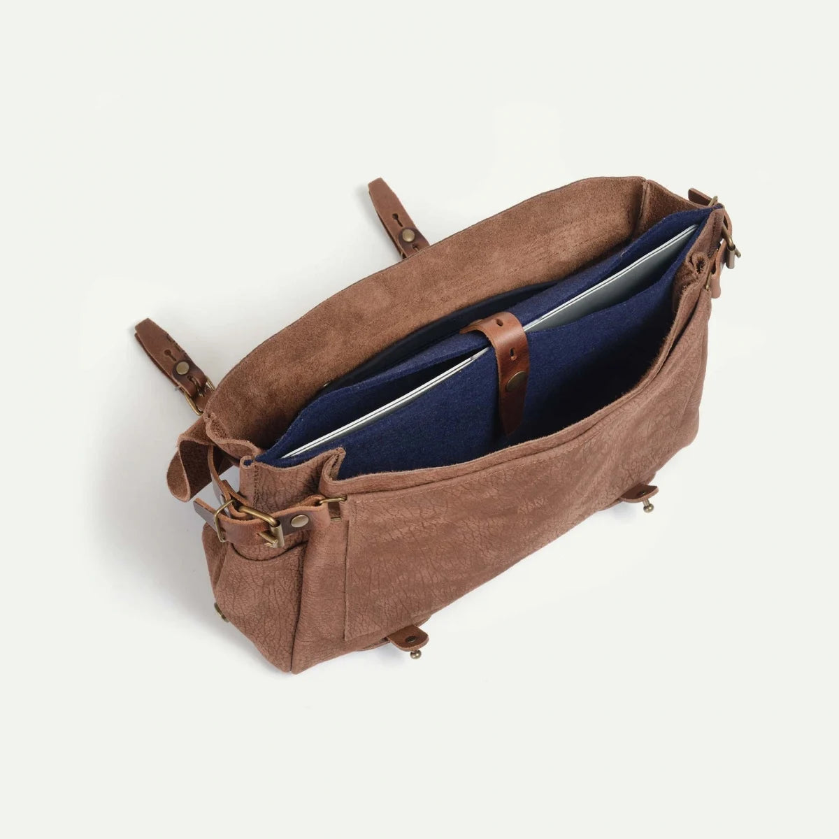 Bleu de Chauffe Postman Bag Eclair M - Brown