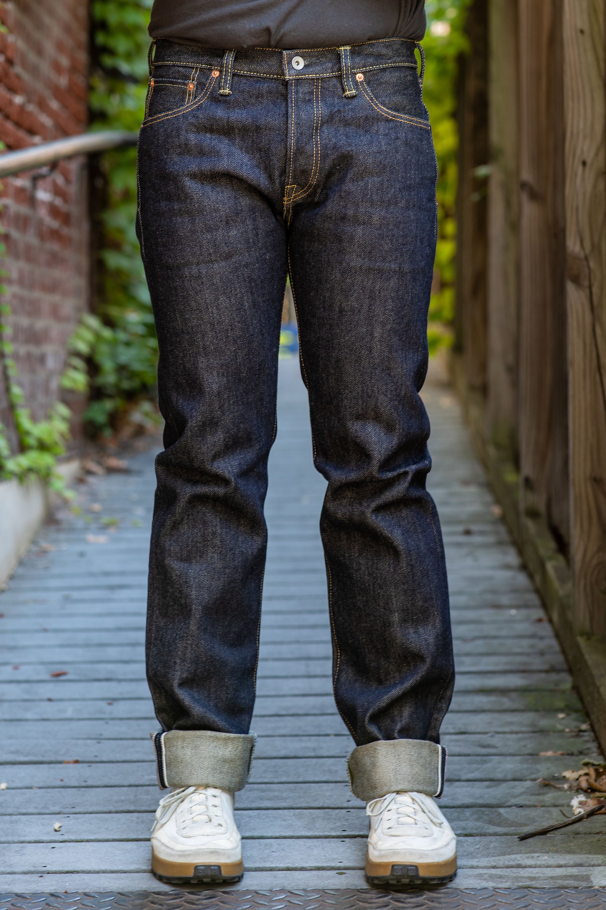 Iron Heart IH-666S-21 Indigo 21oz. Selvedge Denim - Slim Cut Iron Heart IH-666S-21 Indigo 21oz. Selvedge Denim - Slim Cut