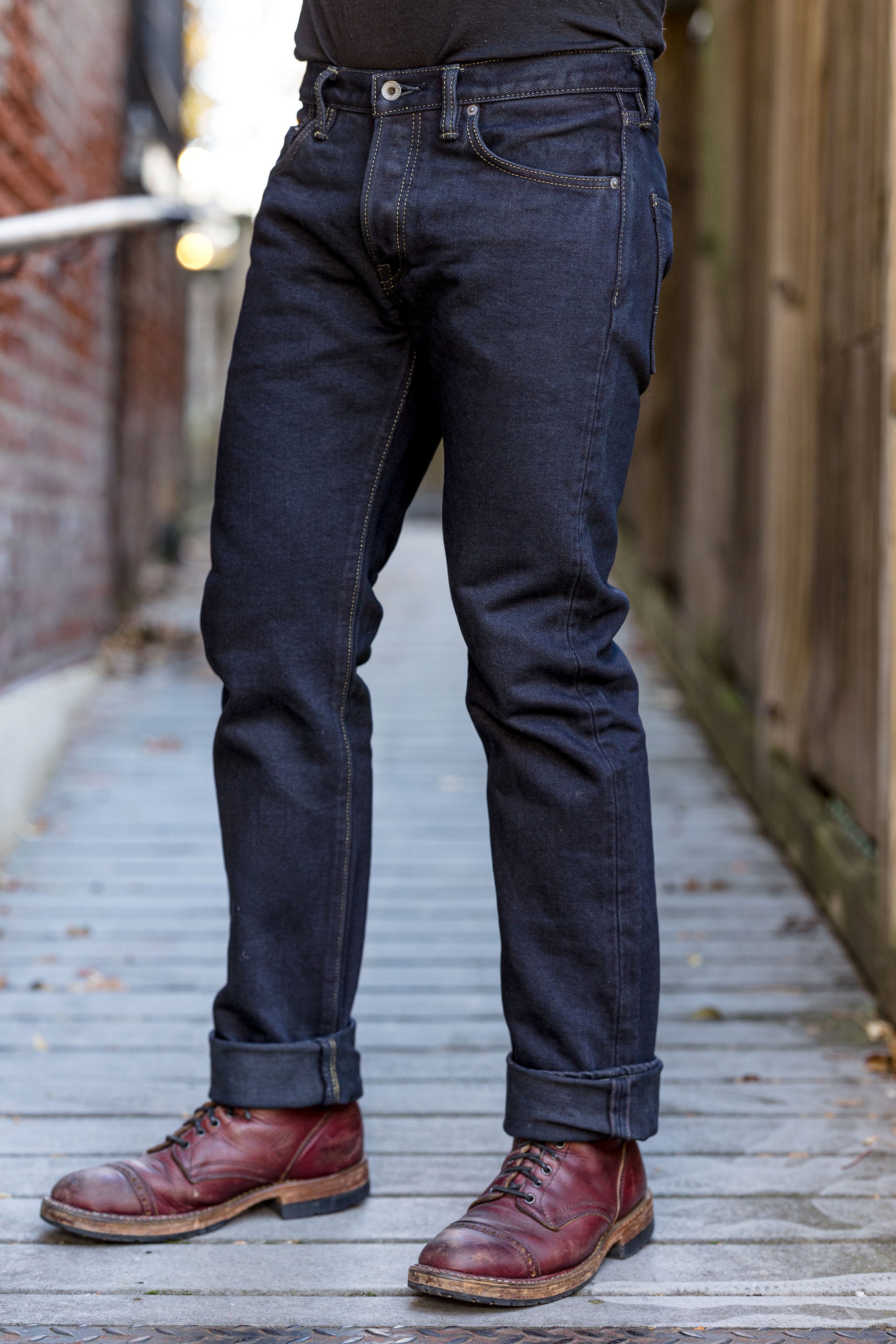 Iron Heart IH-777S-21od 21oz Selvedge Denim Slim Tapered Jeans - Indigo  Overdyed Black